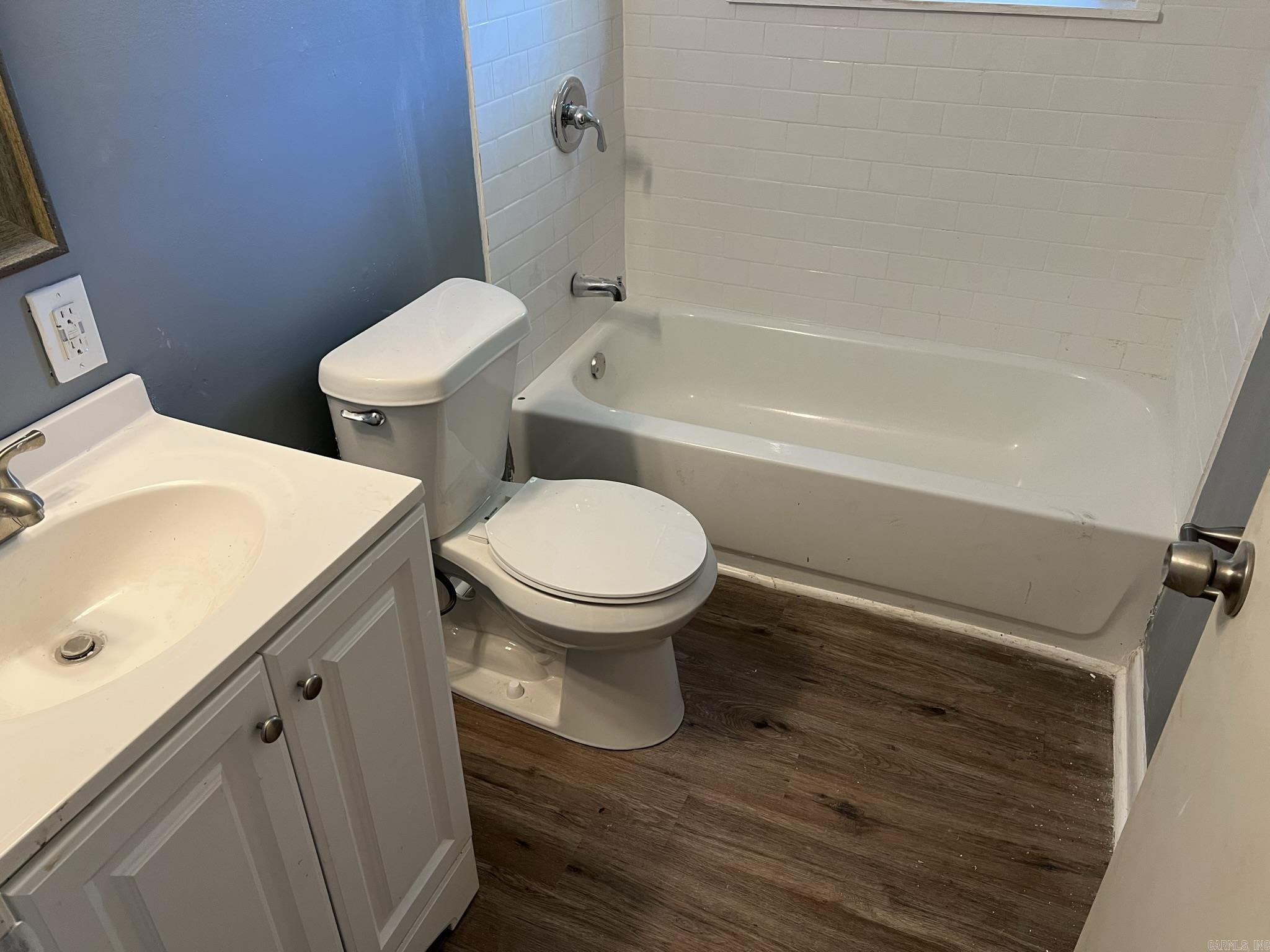 Melanie Park - Residential Lease