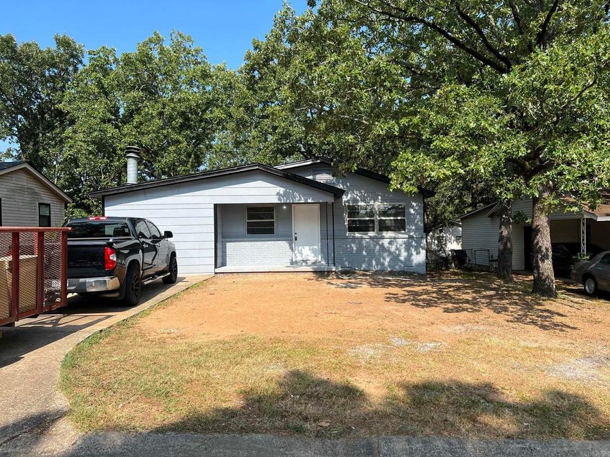 Come check out this move in ready, freshly renovated 4 bed home. The 4th bedroom could also be a den if you didn't need the extra bedroom. House is close to shopping/dining in NLR. Call Michael at 501-454-4552 to set up your private tour.