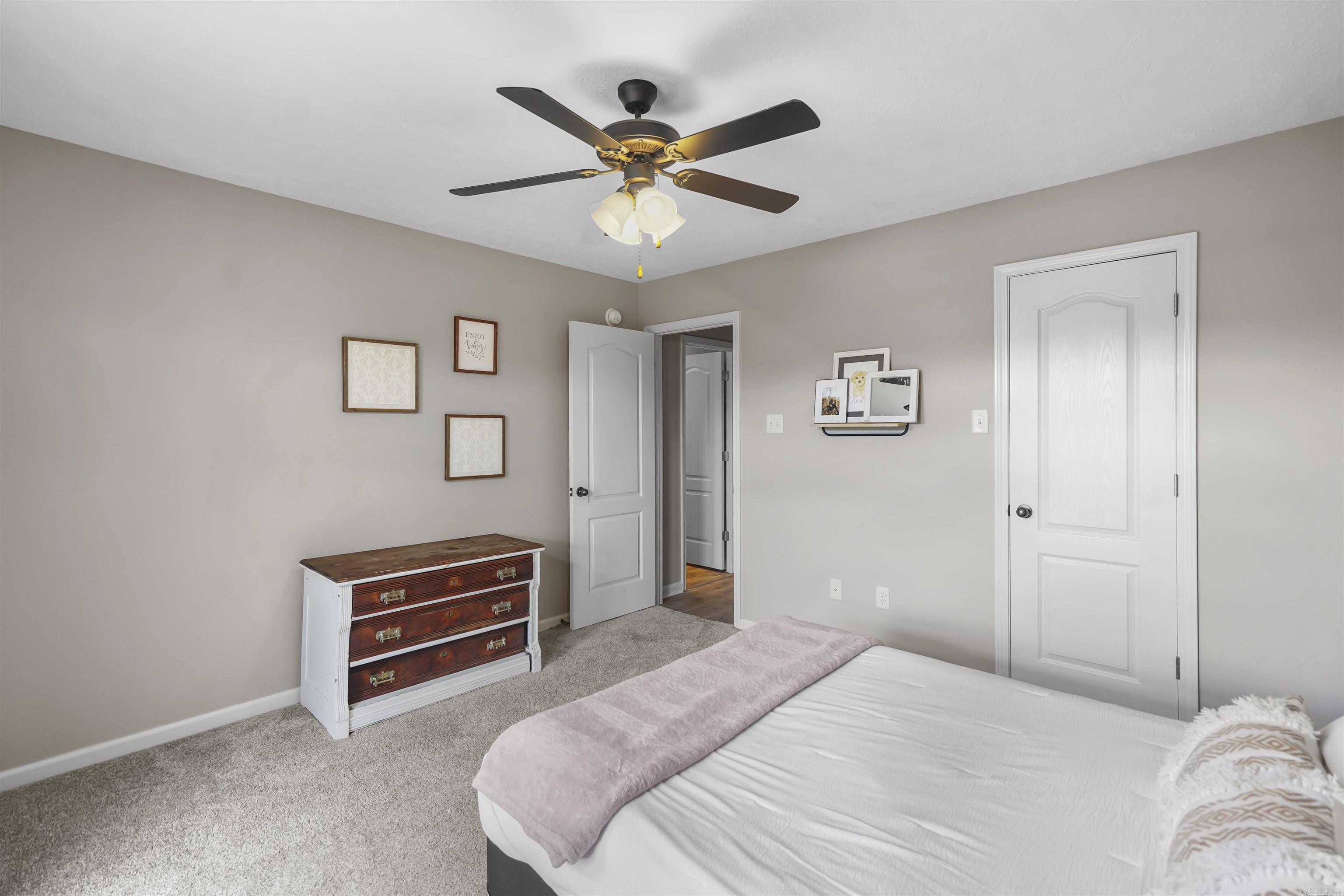 STERLING COURT - Residential