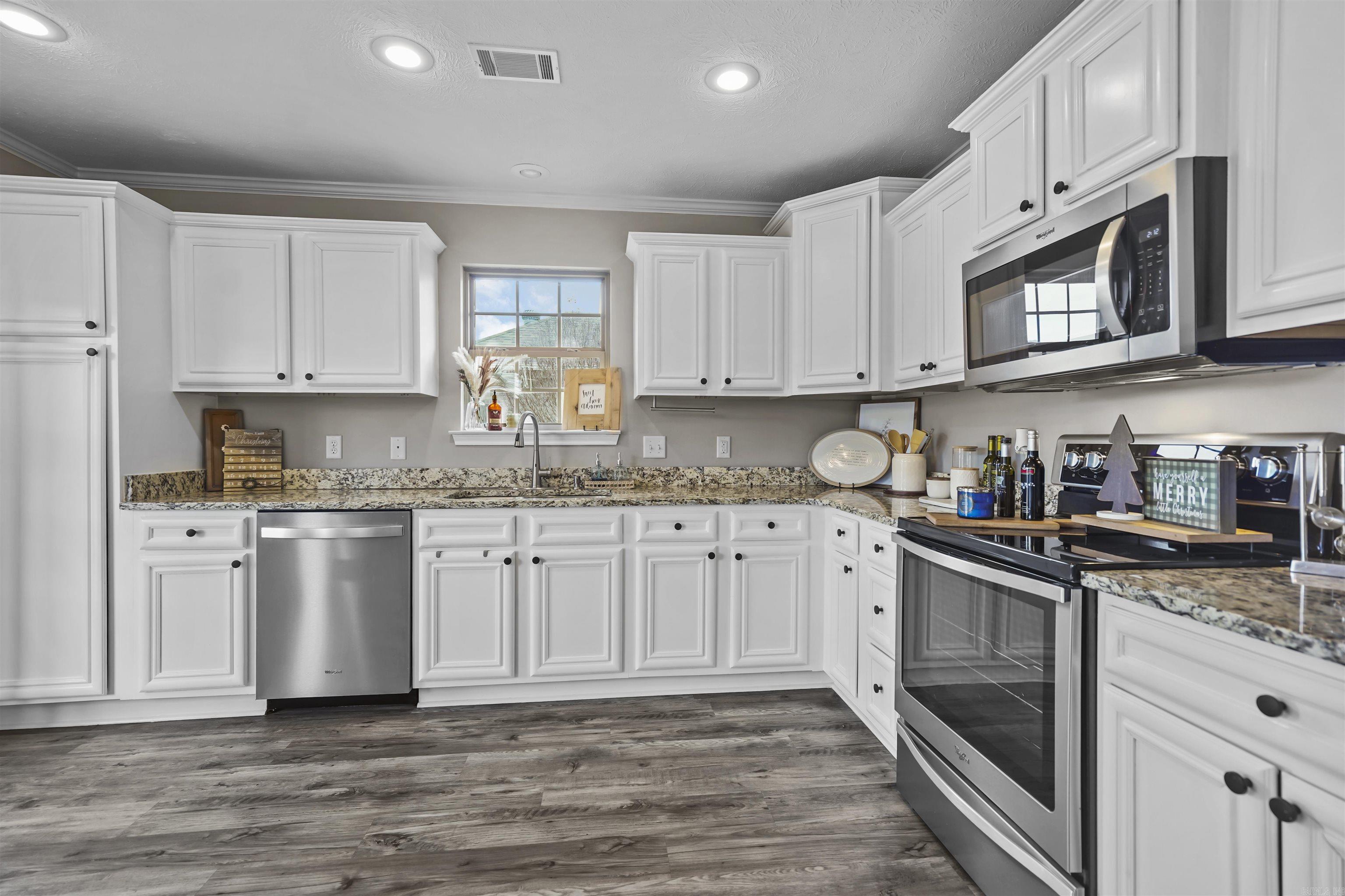 STERLING COURT - Residential