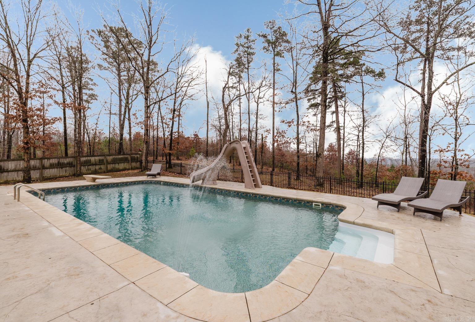 STONEHILL - Residential