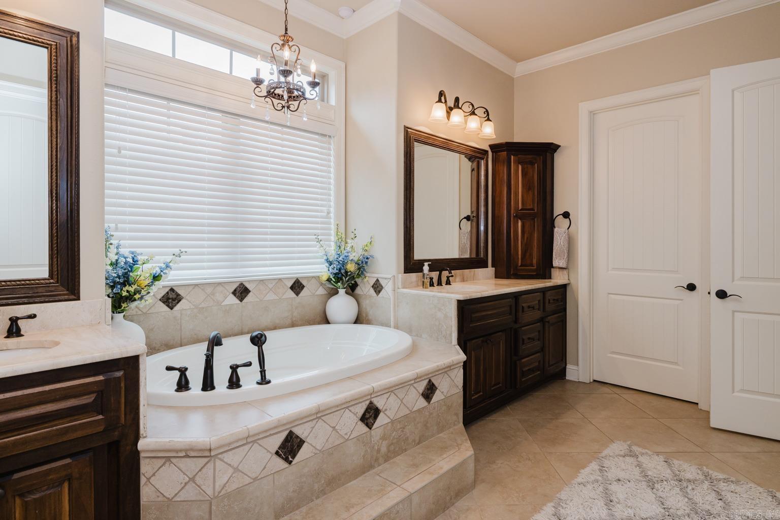 STONEHILL - Residential