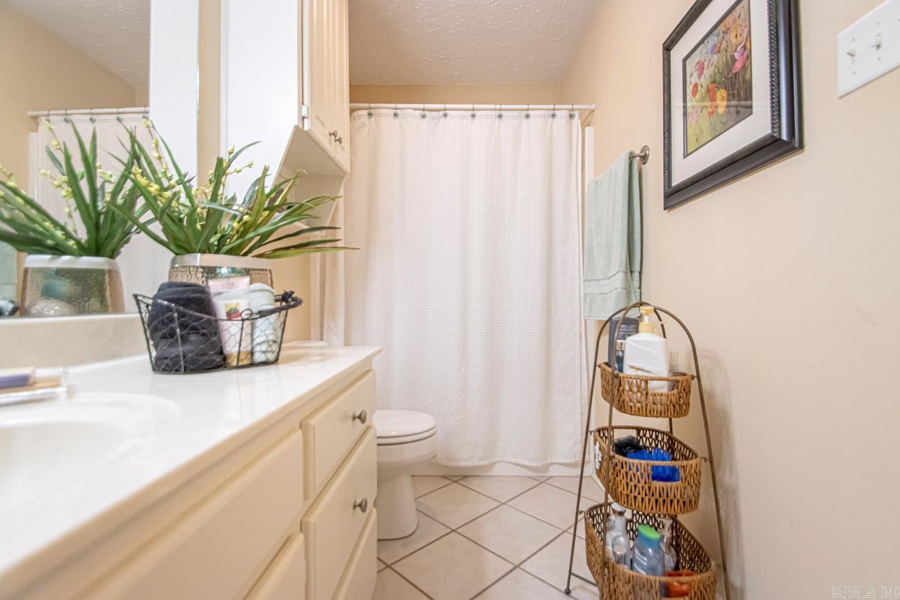 CROOKED CREEK - Residential