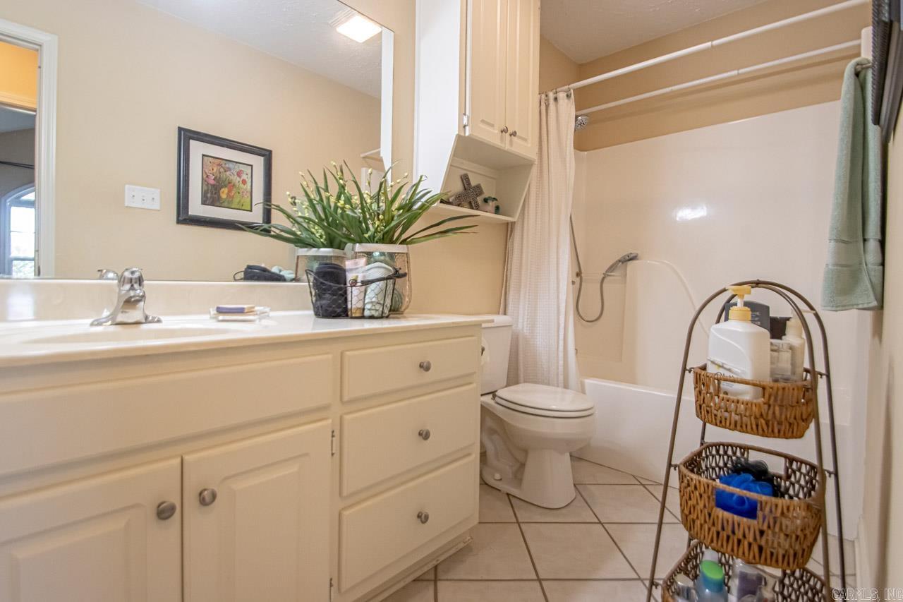 CROOKED CREEK - Residential