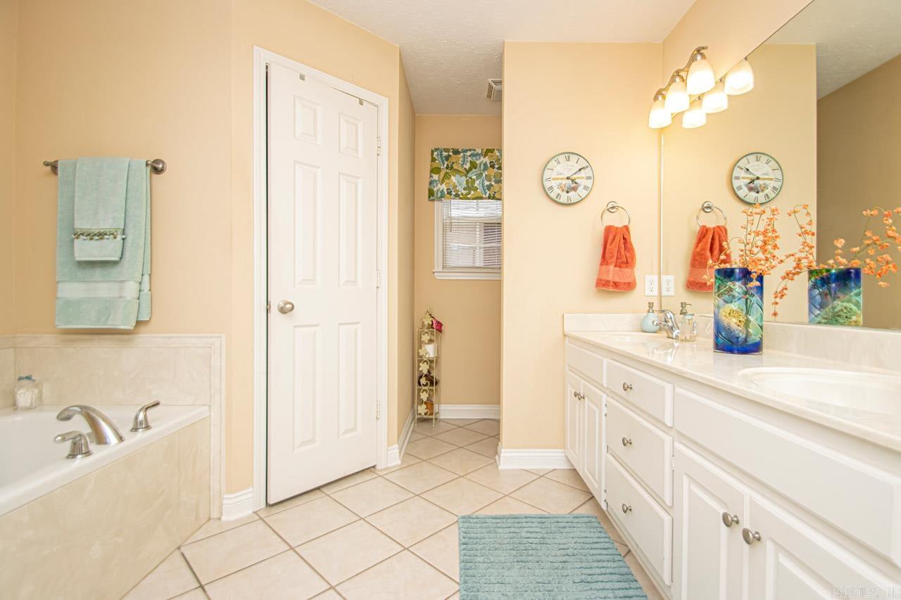 CROOKED CREEK - Residential