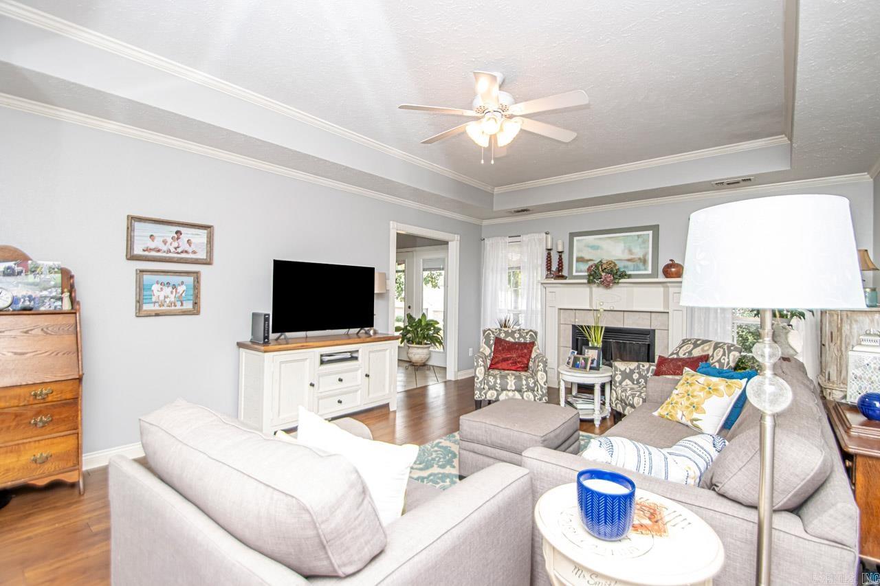 CROOKED CREEK - Residential