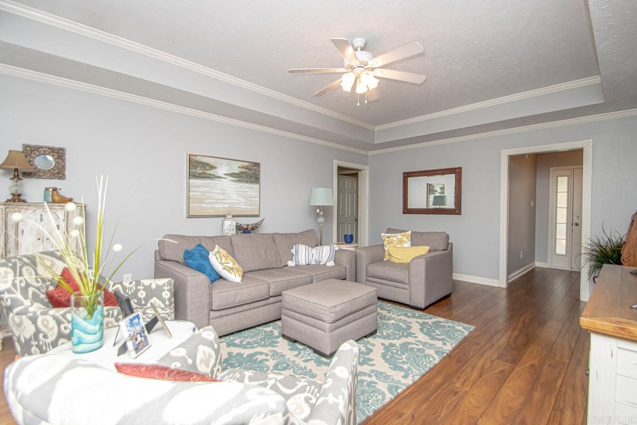 CROOKED CREEK - Residential