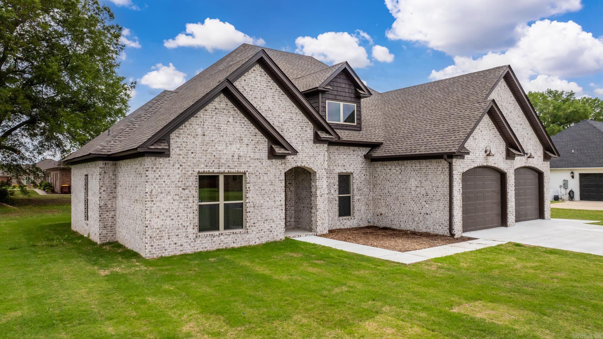 SUNSET LANDING - Residential