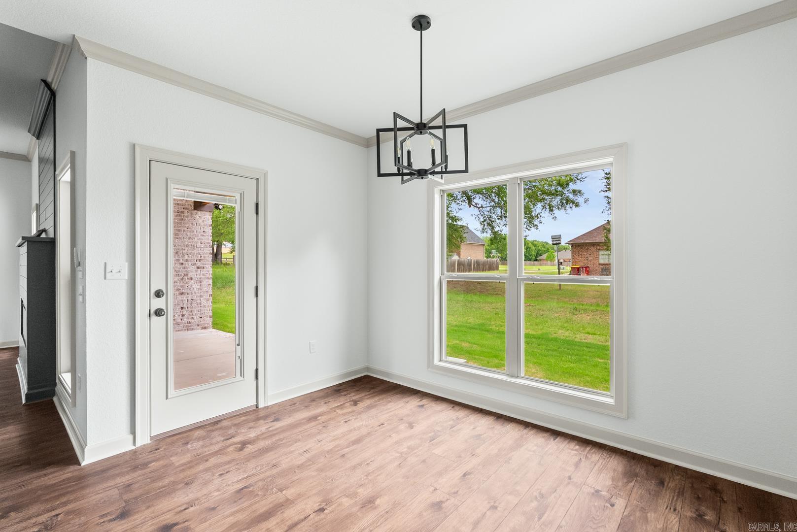 SUNSET LANDING - Residential