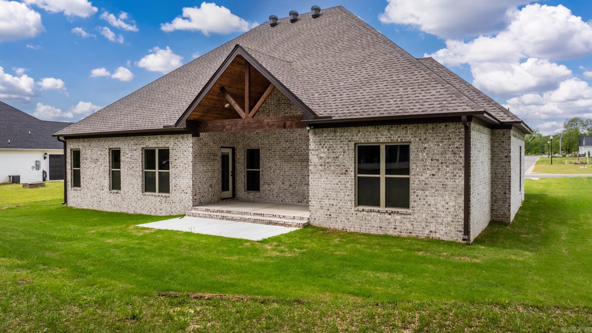 SUNSET LANDING - Residential