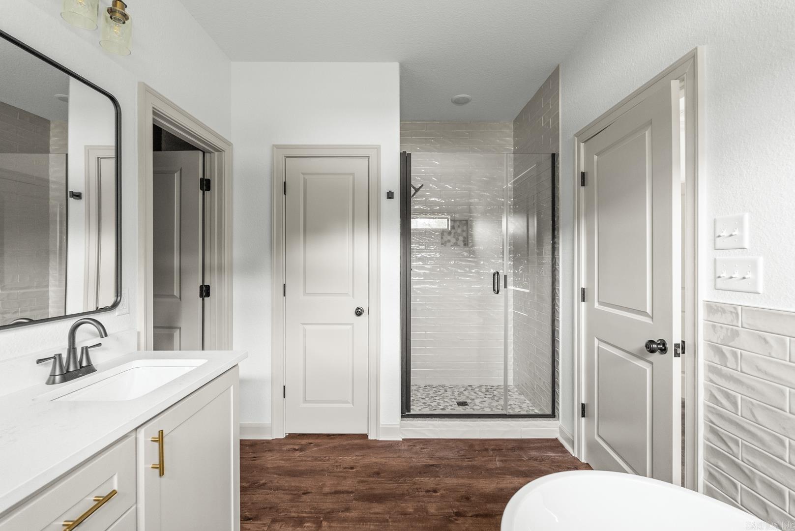 SUNSET LANDING - Residential