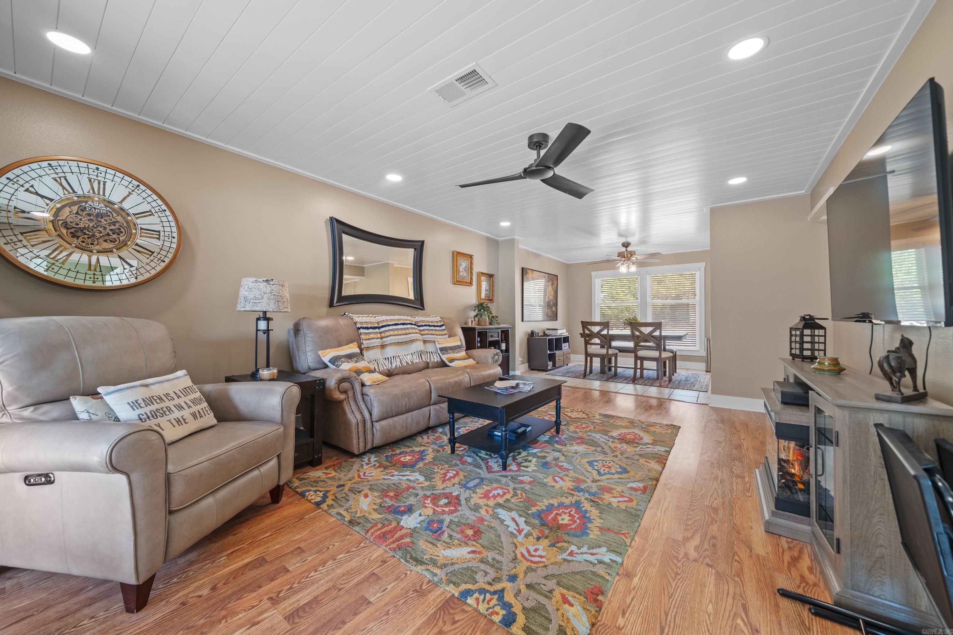 Madrid Courts - Residential