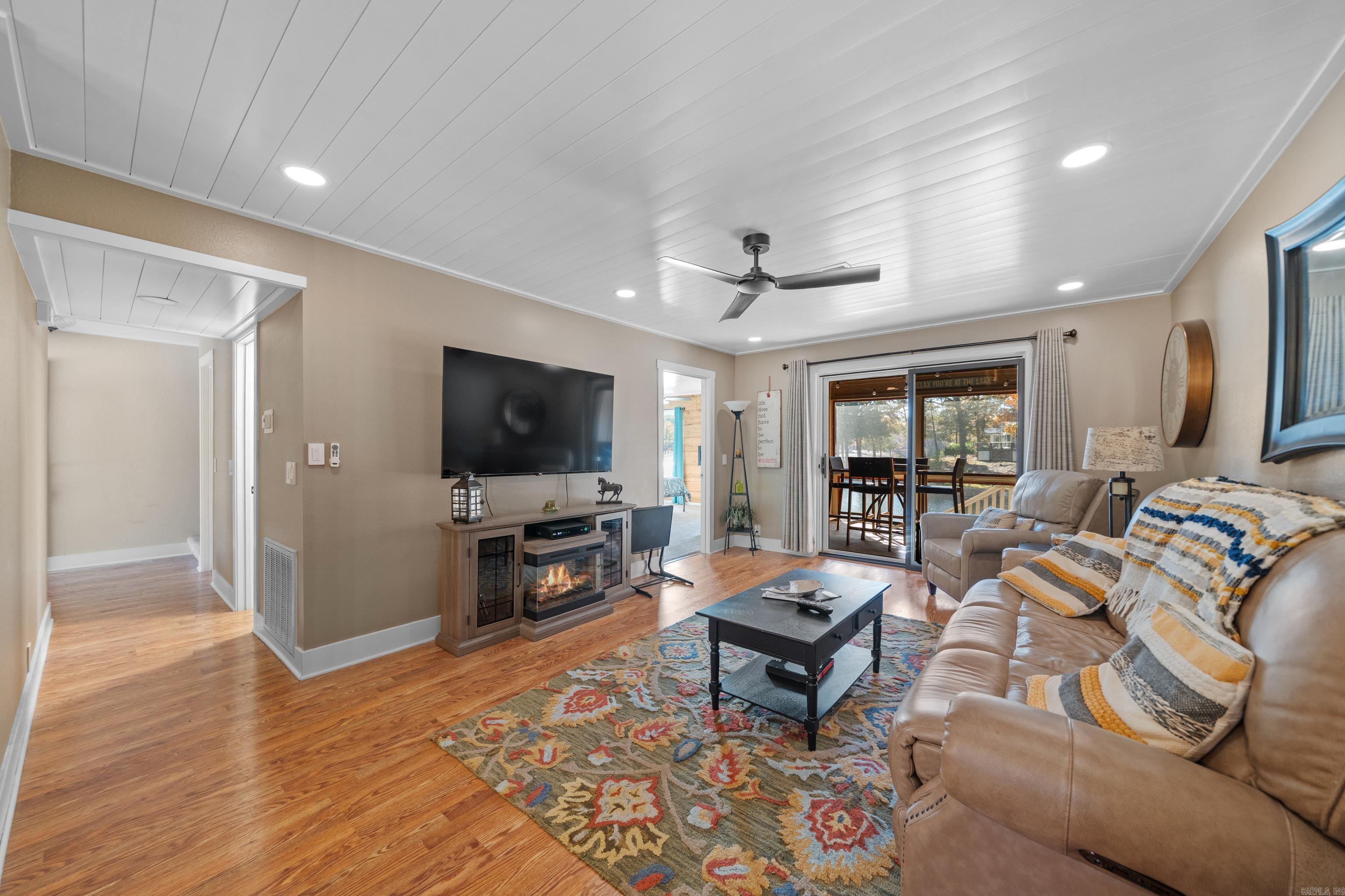 Madrid Courts - Residential