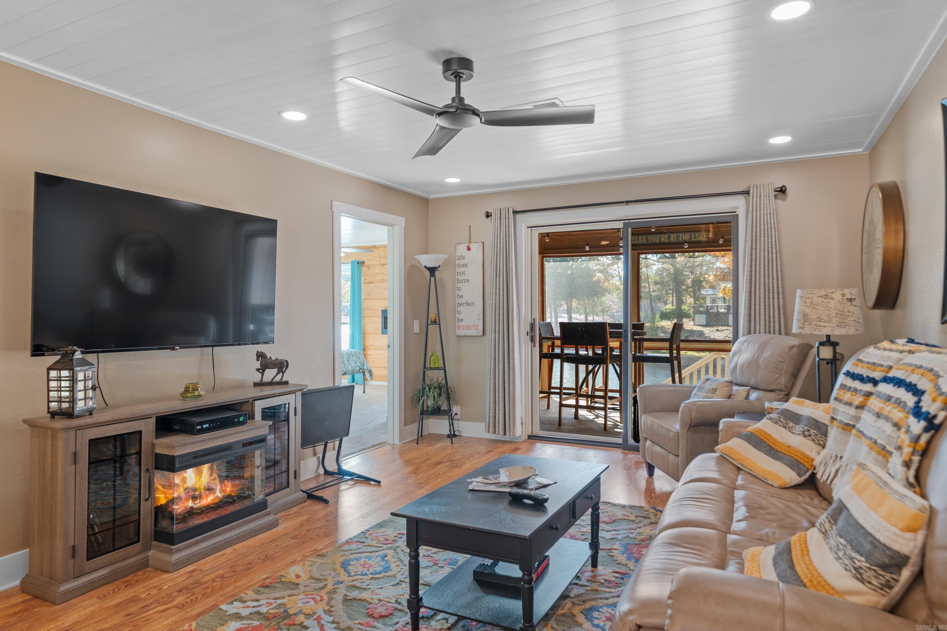 Madrid Courts - Residential