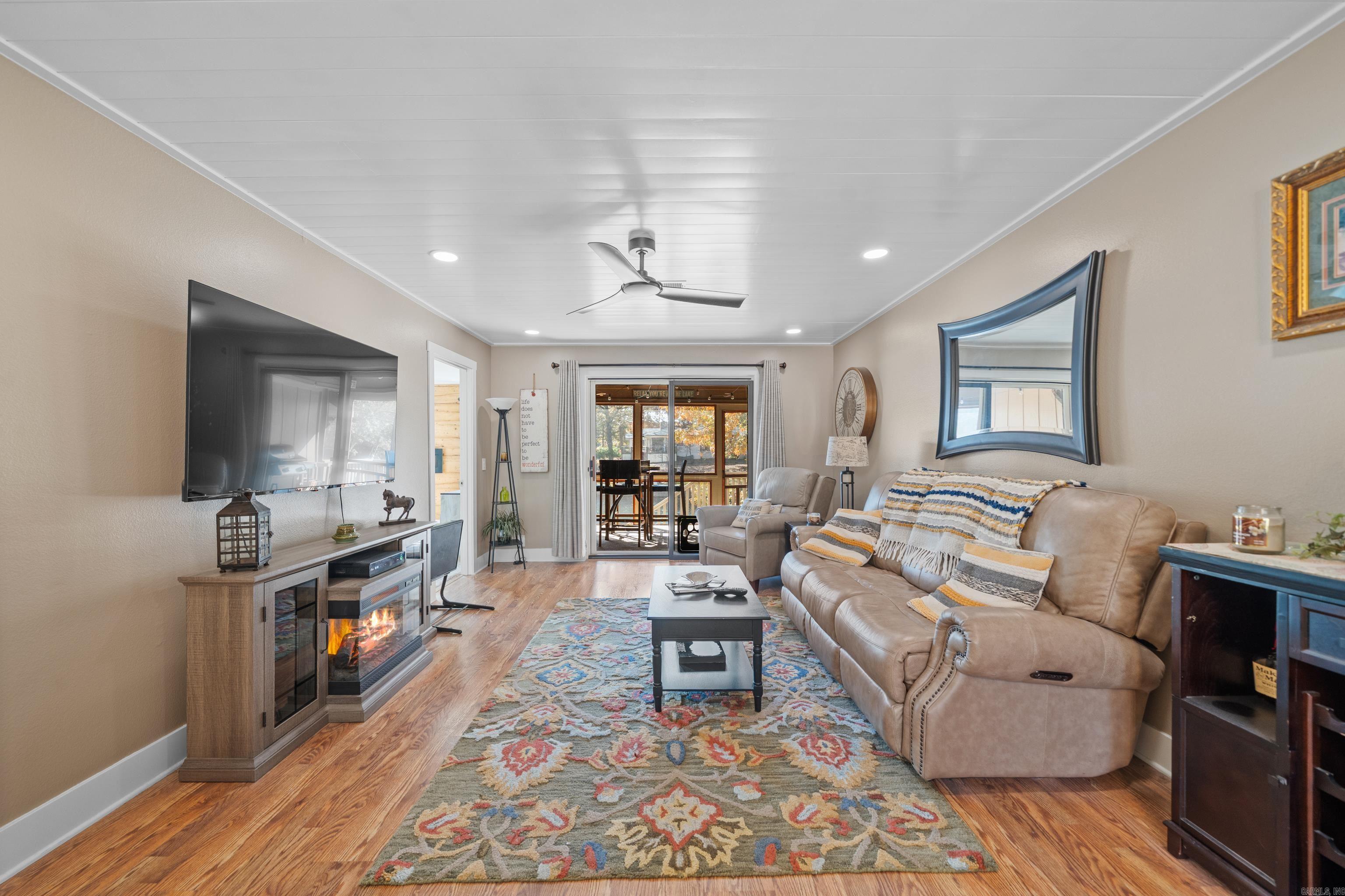 Madrid Courts - Residential