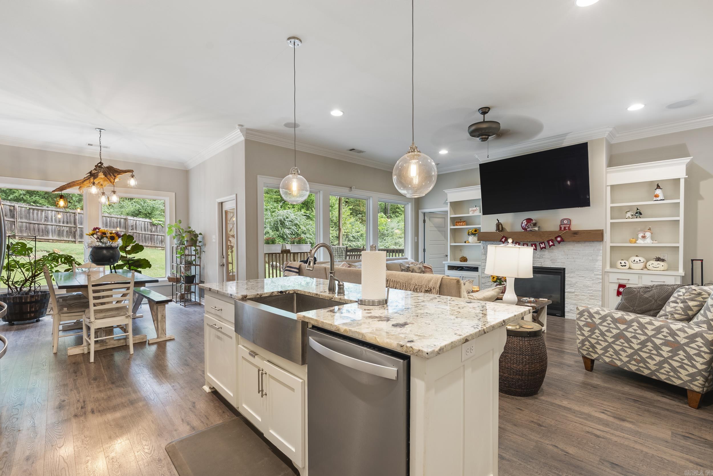 GIBRALTER HGTS - Residential