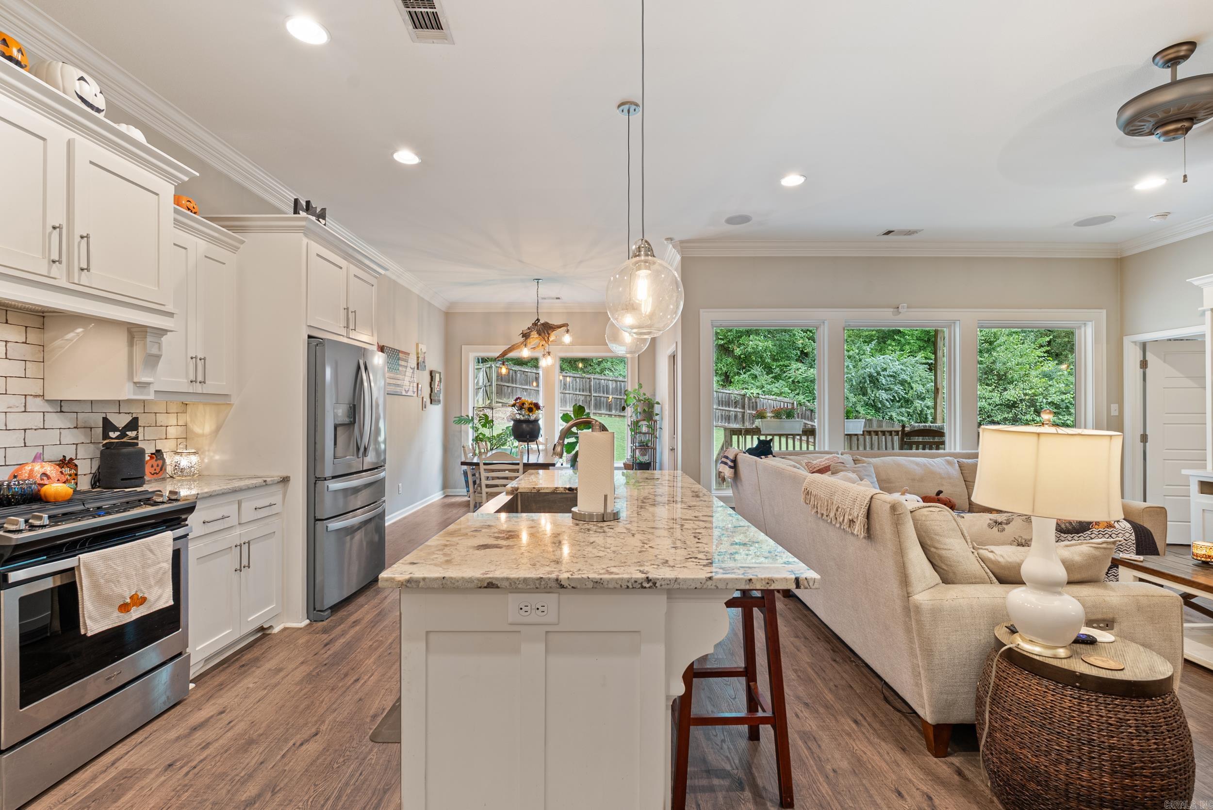 GIBRALTER HGTS - Residential