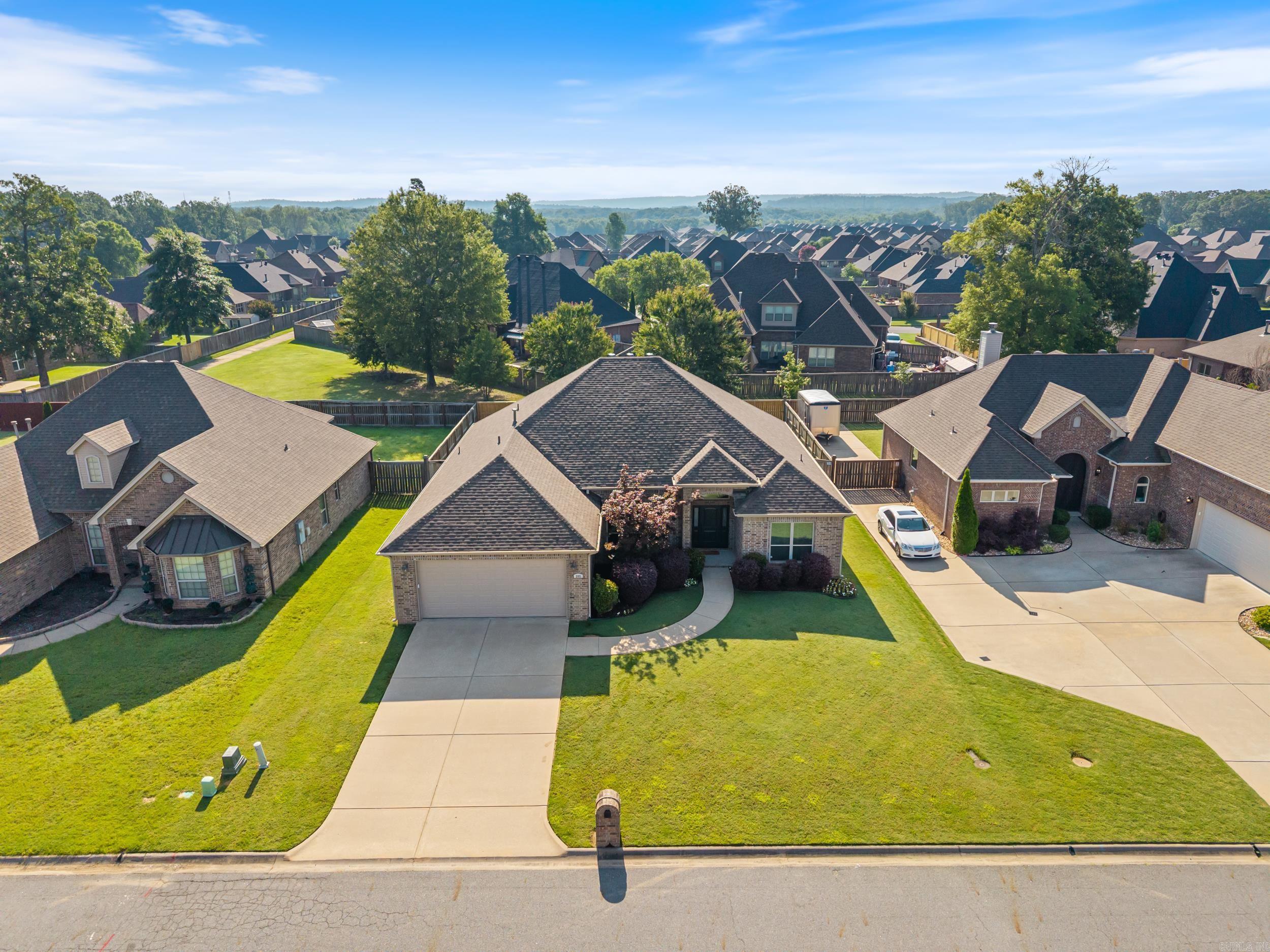 COUNTRY CLUB OF ARK THE - Residential