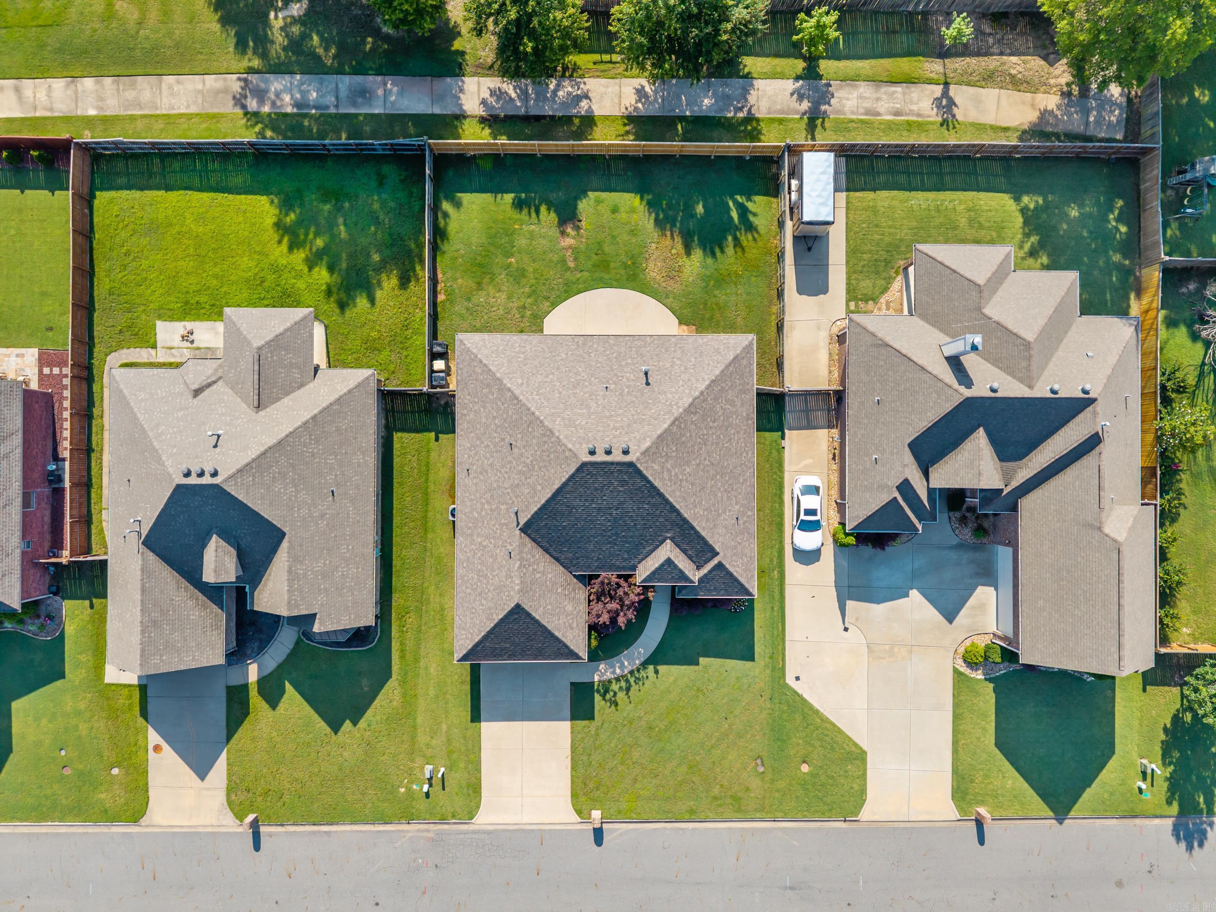 COUNTRY CLUB OF ARK THE - Residential