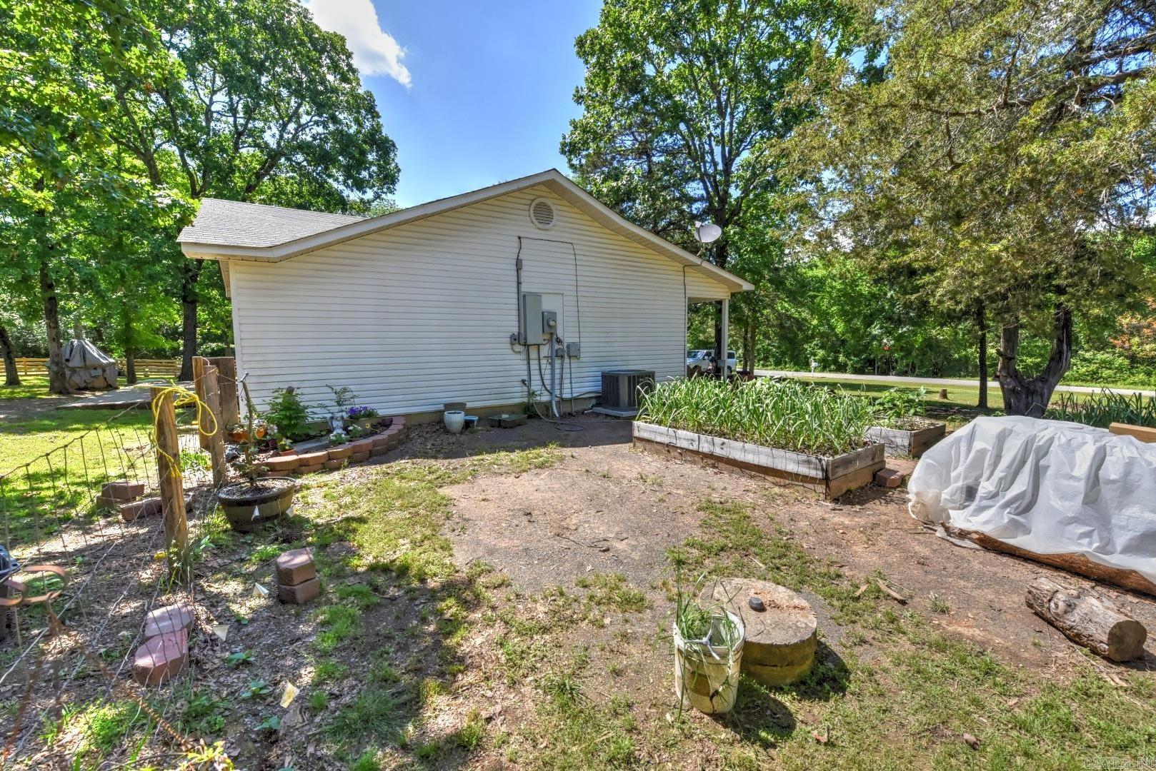 TANGLEWOOD ACRES - Residential