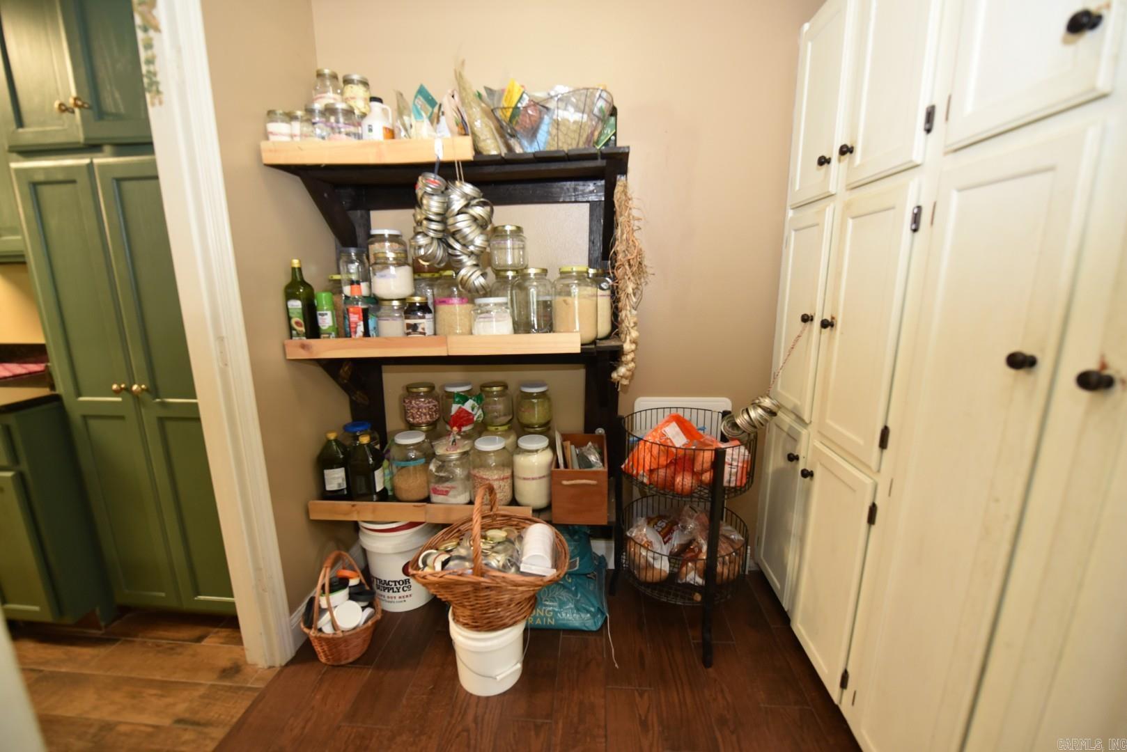 TANGLEWOOD ACRES - Residential