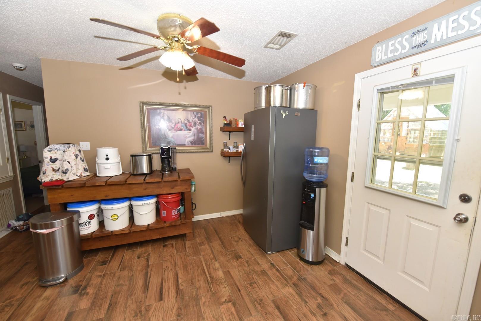 TANGLEWOOD ACRES - Residential