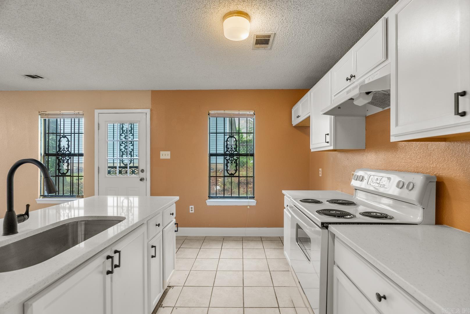 BARROW JOHN - Residential