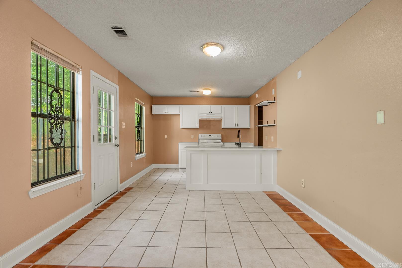 BARROW JOHN - Residential