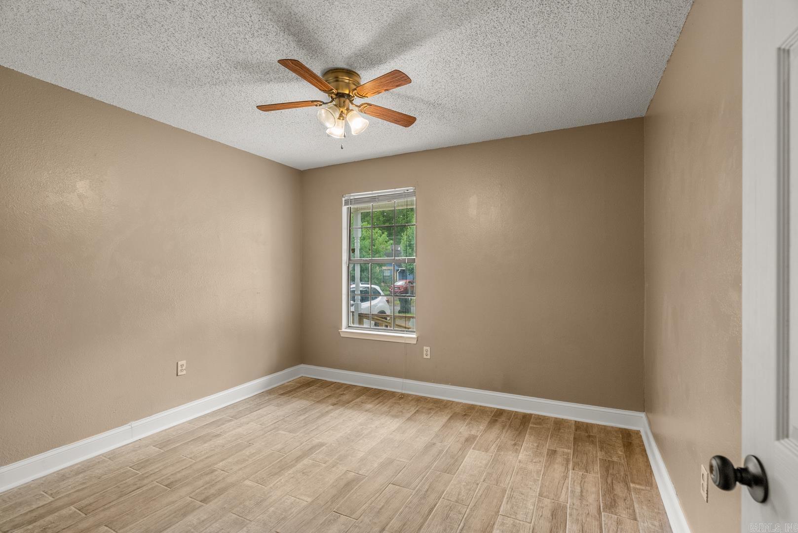 BARROW JOHN - Residential