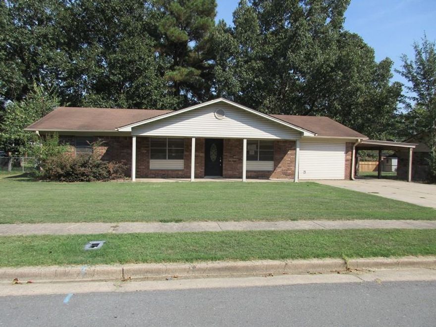 Great brick home in White Hall neighborhood, fenced backyard with storage building.  This home has 3 bedrooms, 2 baths, 2 living areas, kitchen/dining area.  Call today for your personal tour.  Taxes are before Homestead Credit. **Agents see remarks**