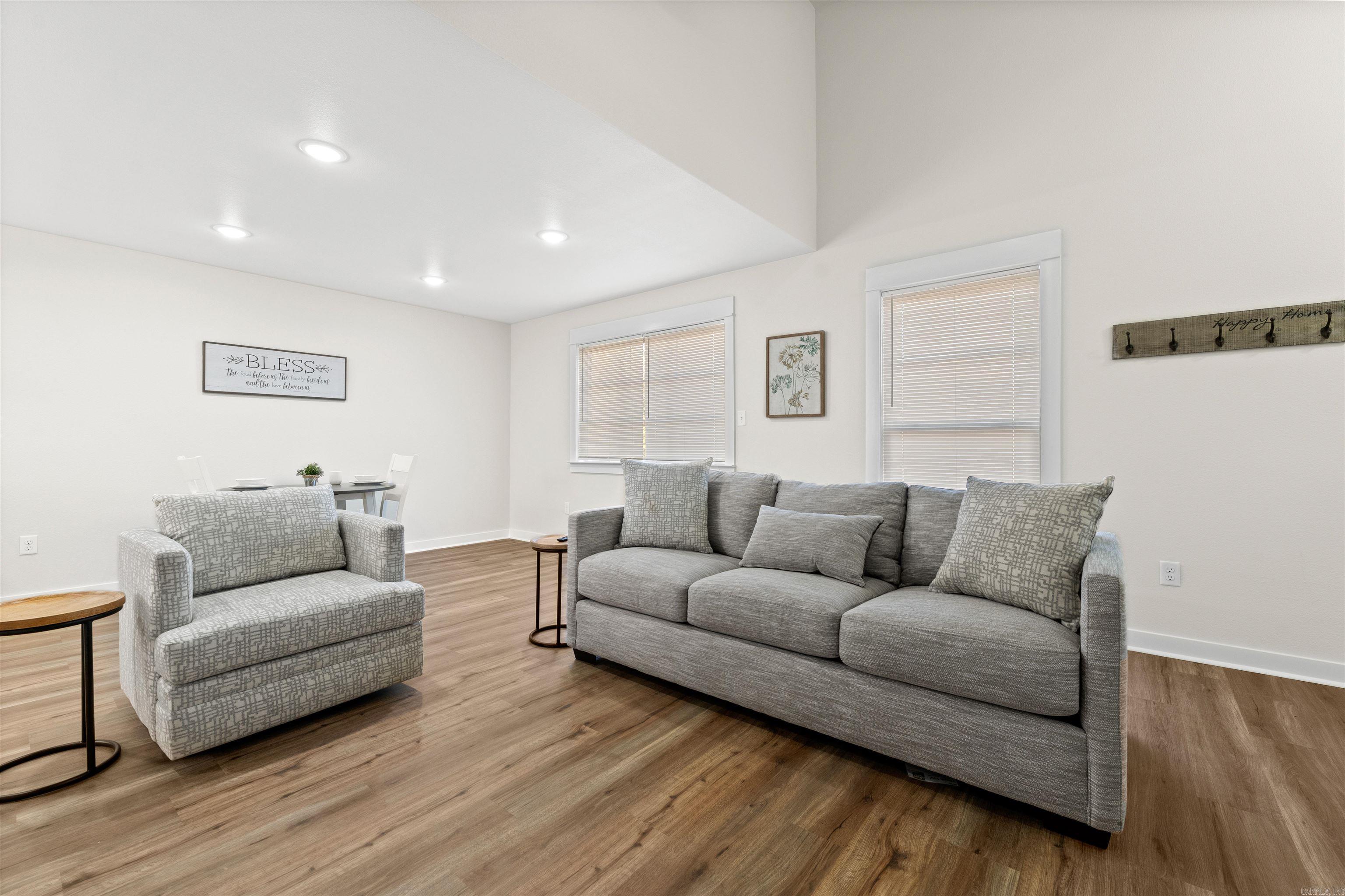 Not in Subdivision - Residential Income