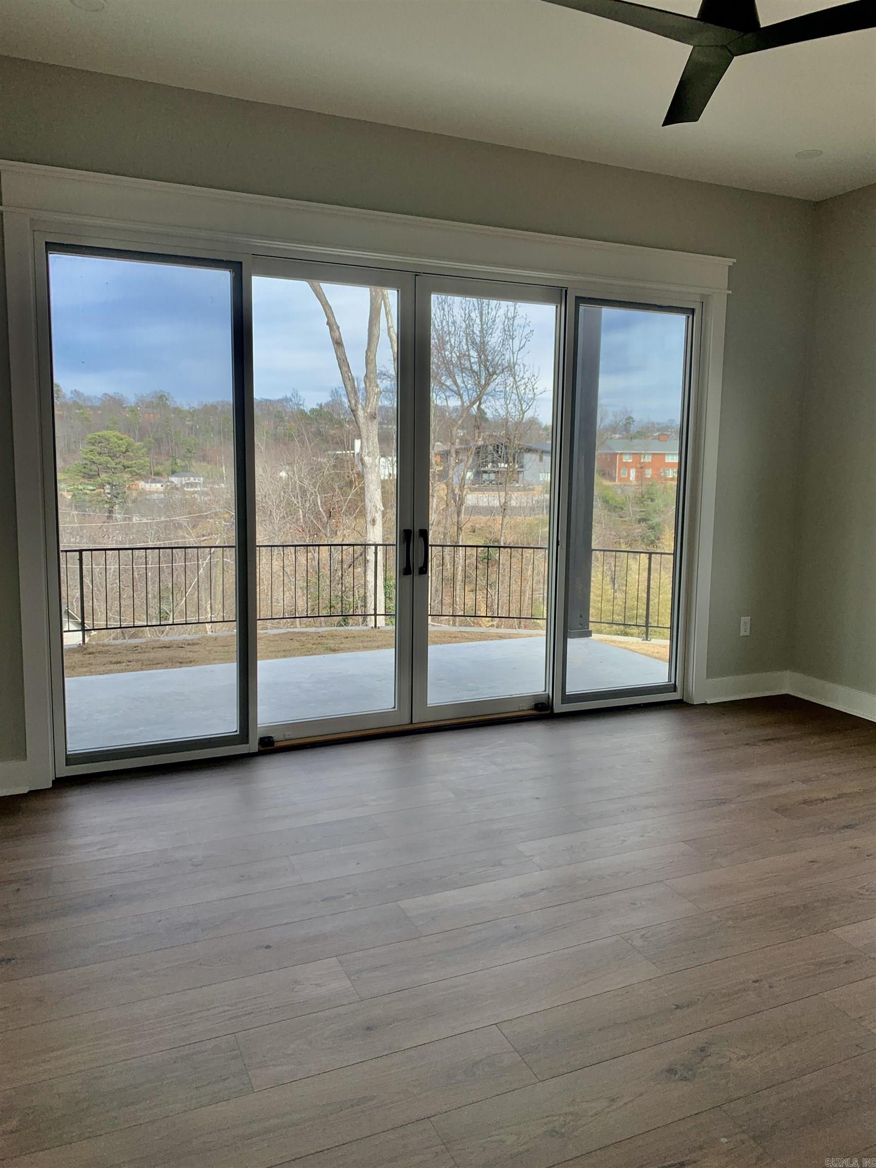 KINGWOOD PLACE - Residential