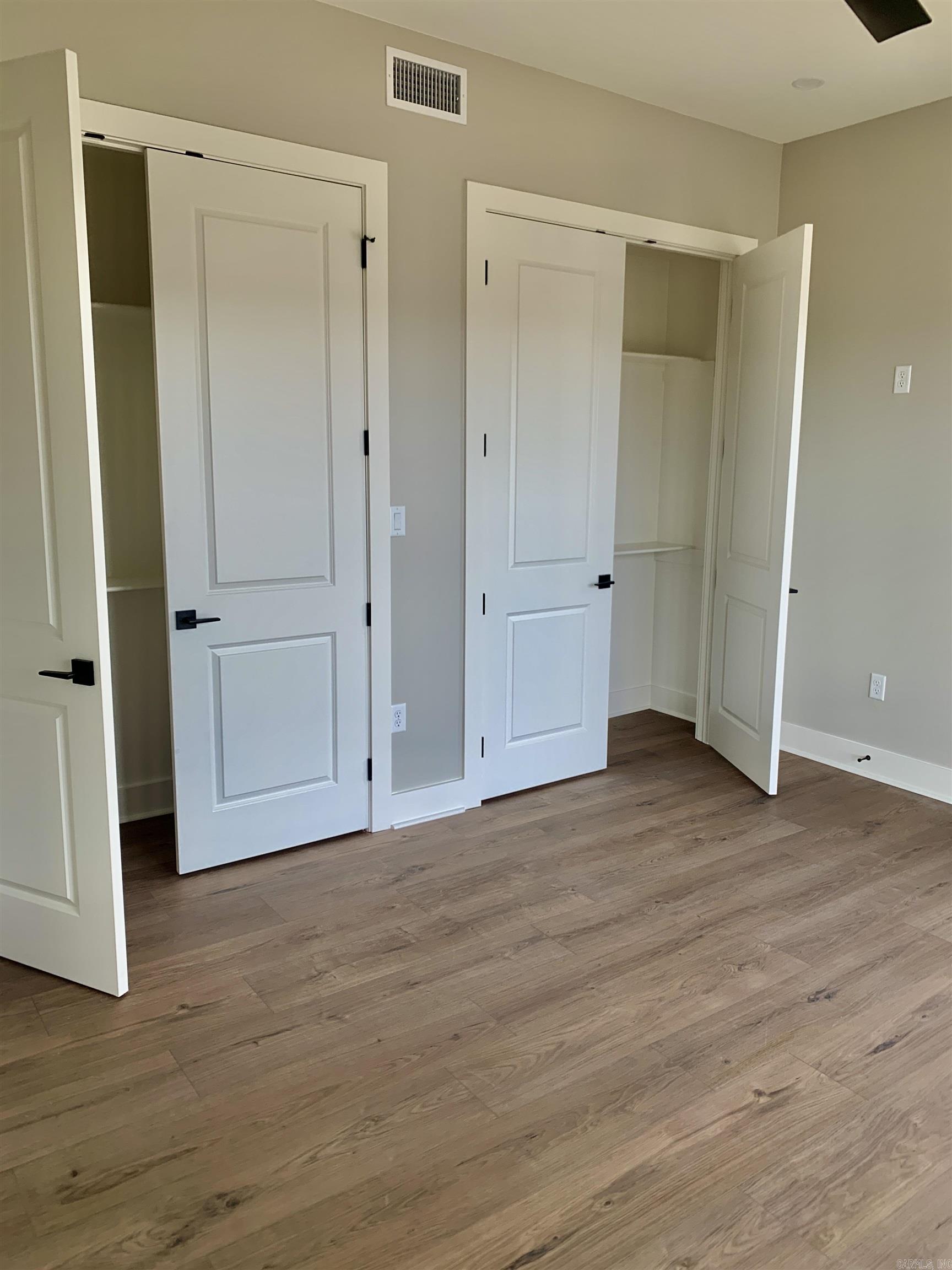 KINGWOOD PLACE - Residential