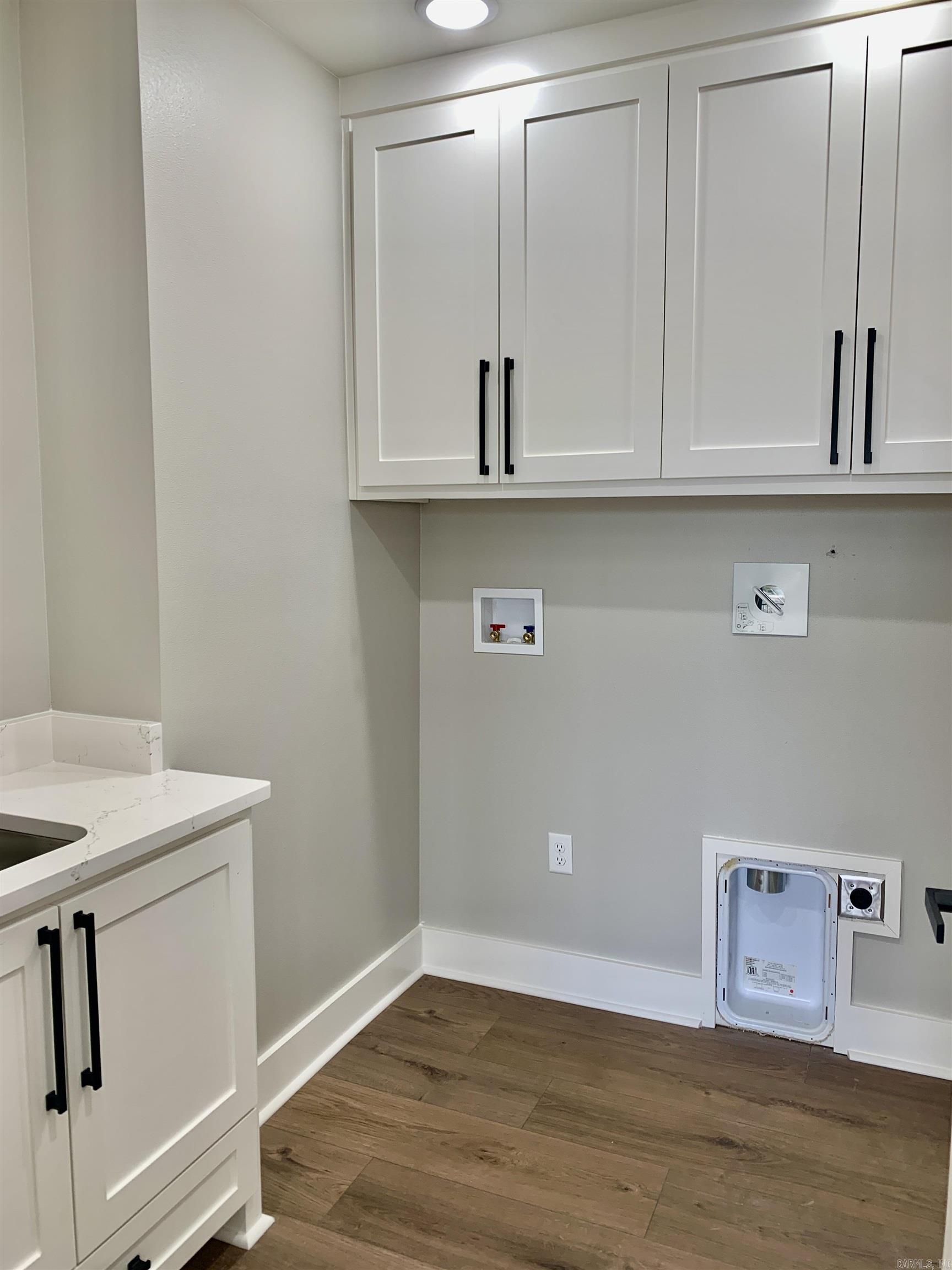 KINGWOOD PLACE - Residential