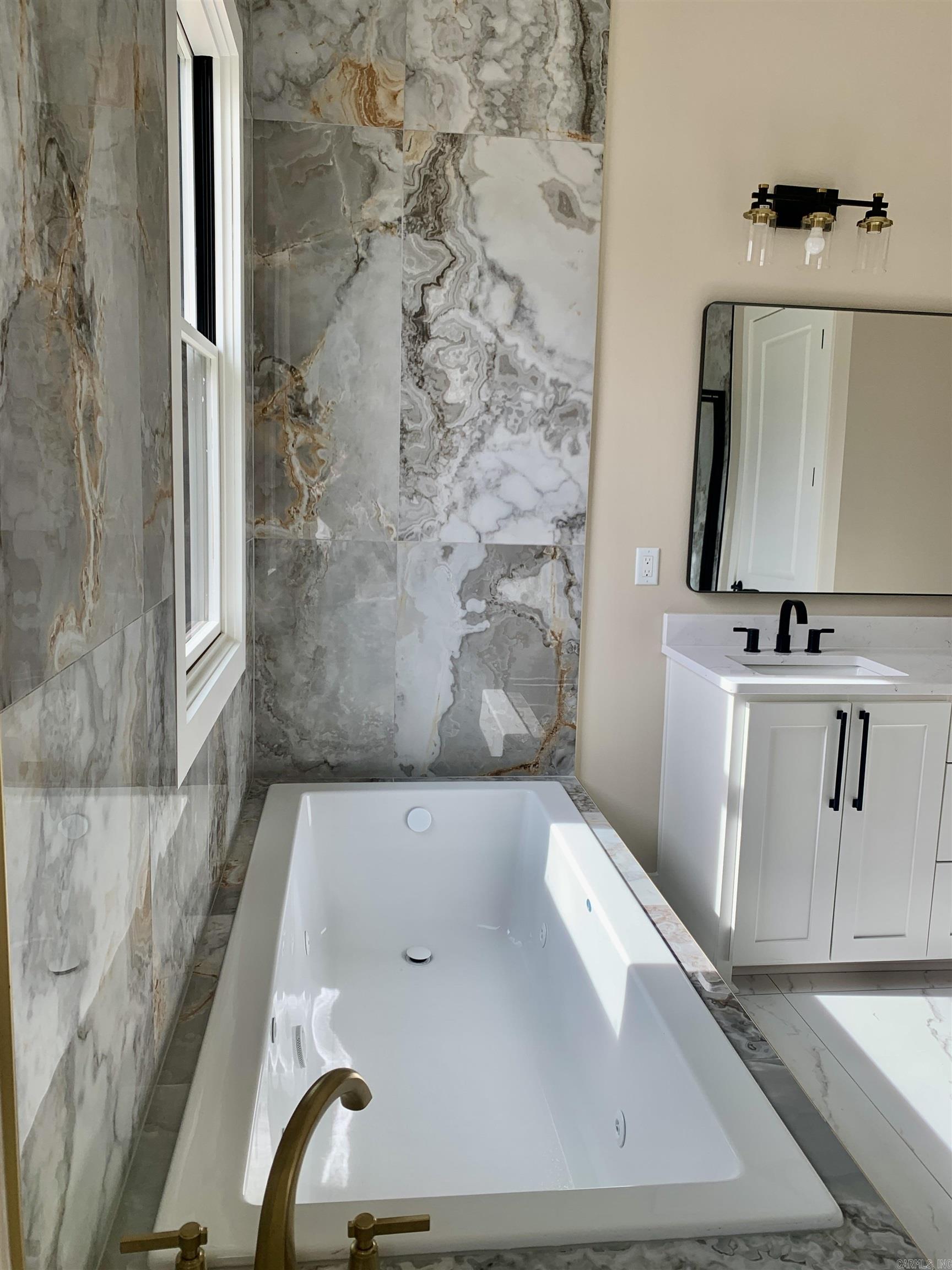 KINGWOOD PLACE - Residential