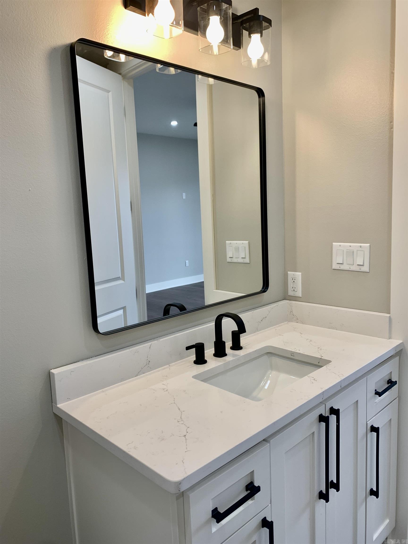 KINGWOOD PLACE - Residential