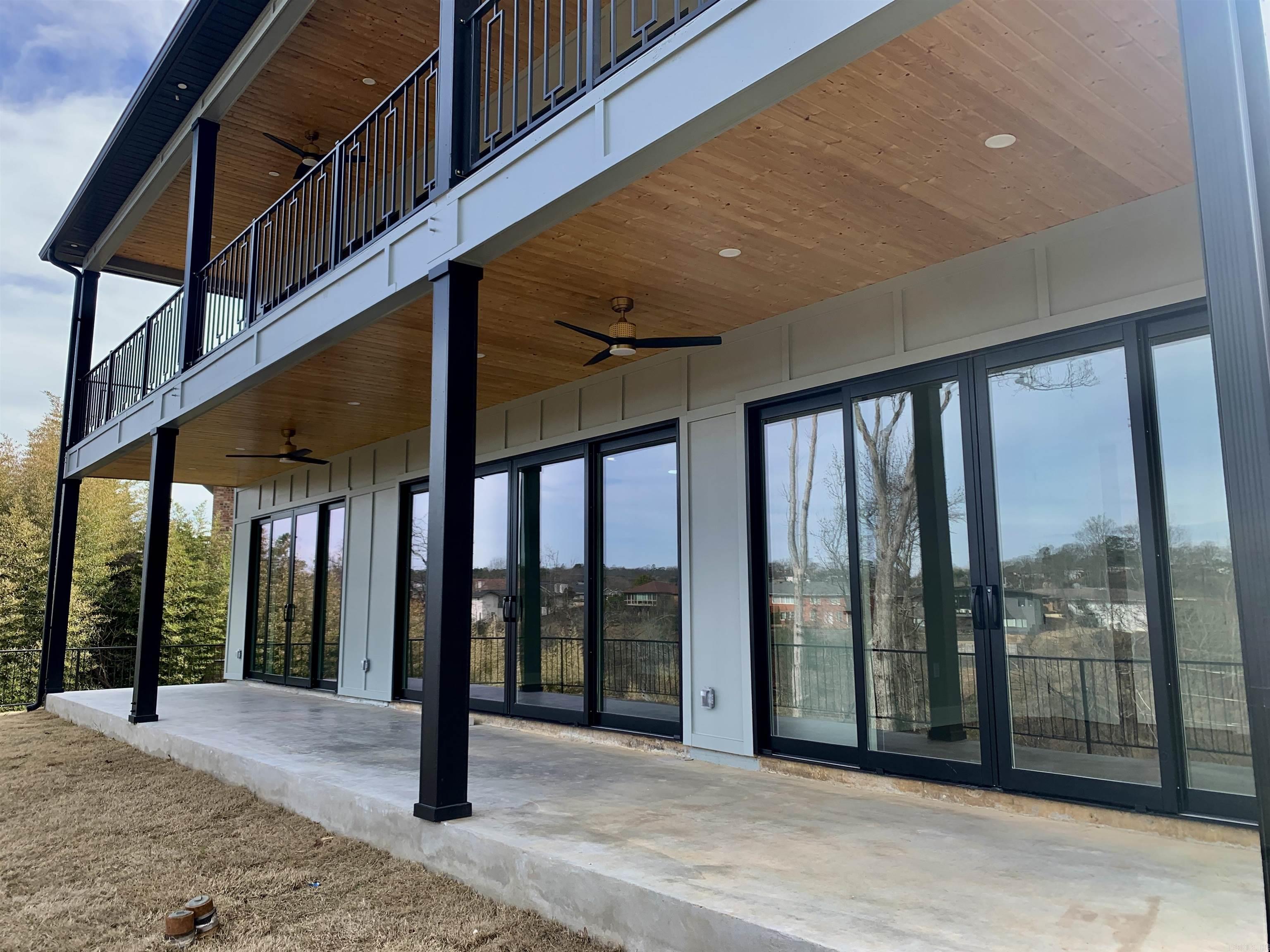 KINGWOOD PLACE - Residential