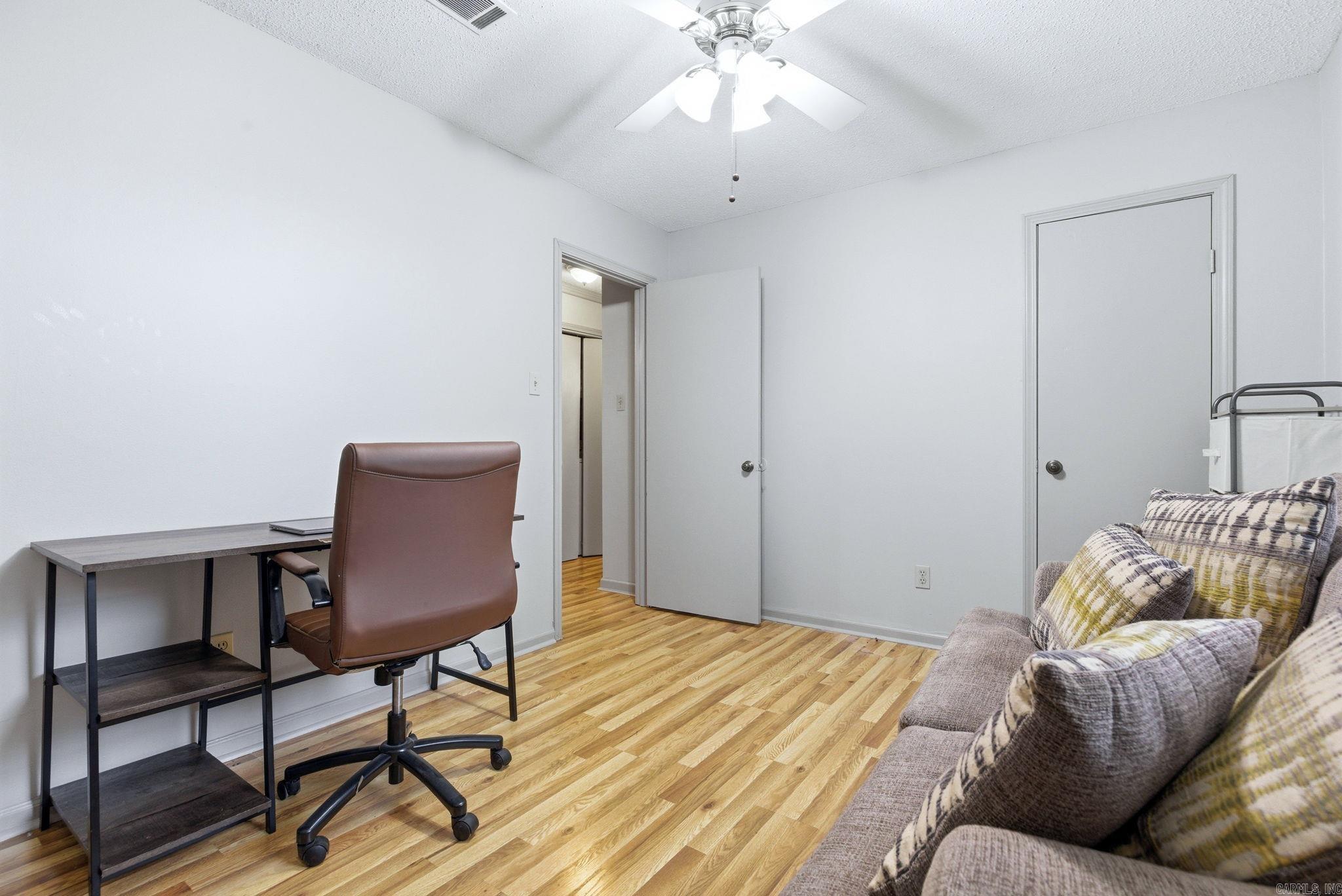 GIBRALTER HGTS - Residential