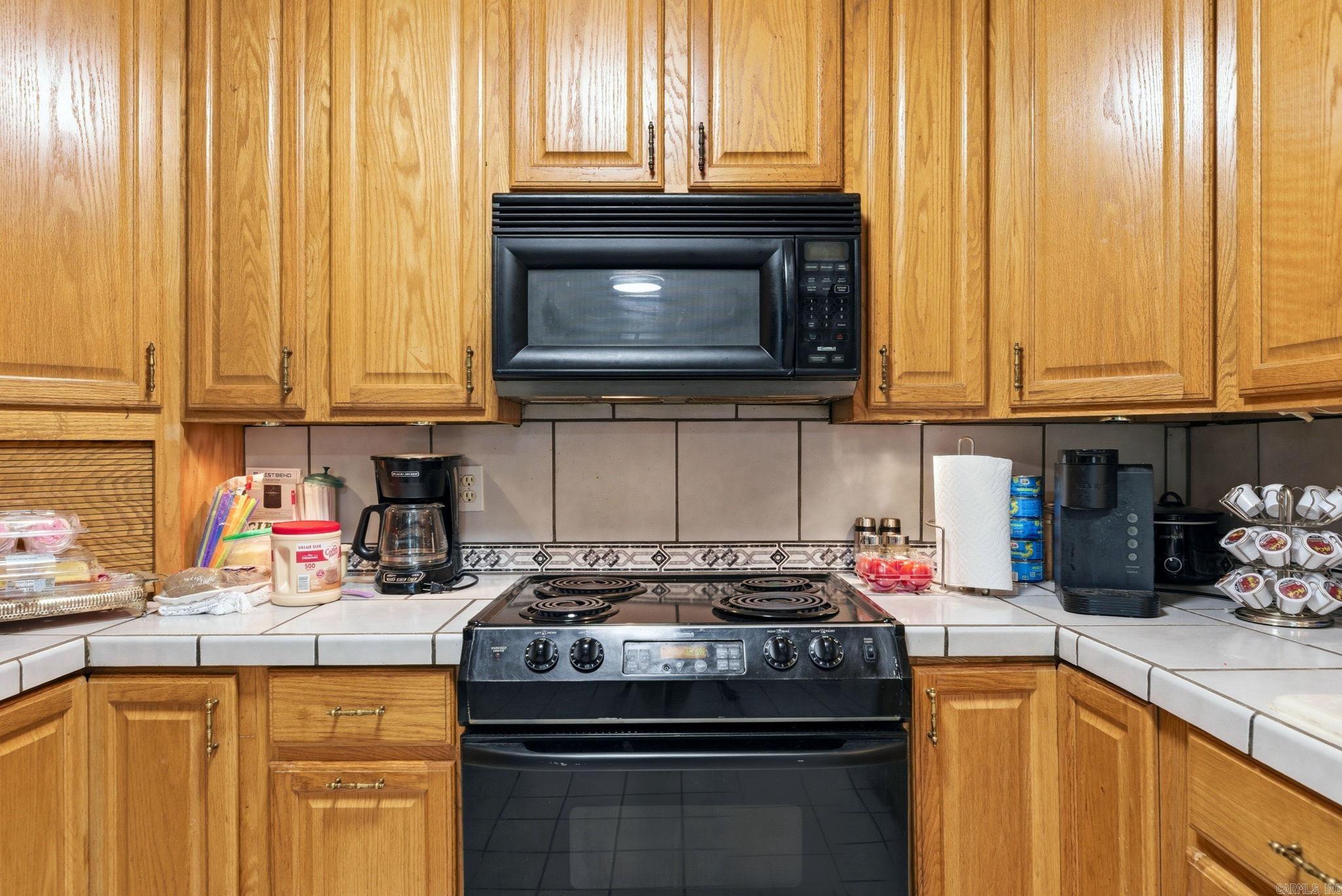 GIBRALTER HGTS - Residential