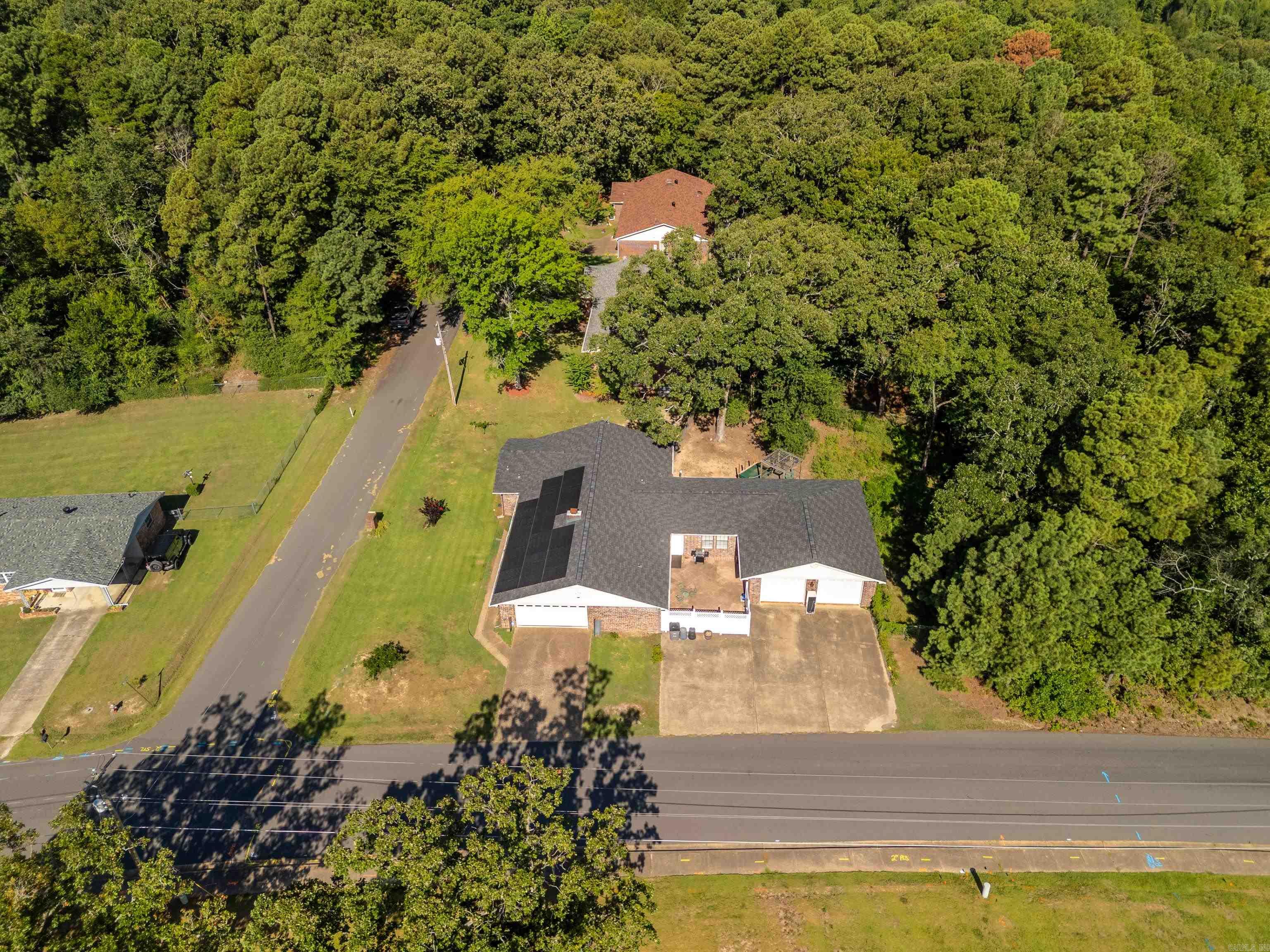 MOUNTAIN OAKS - Residential