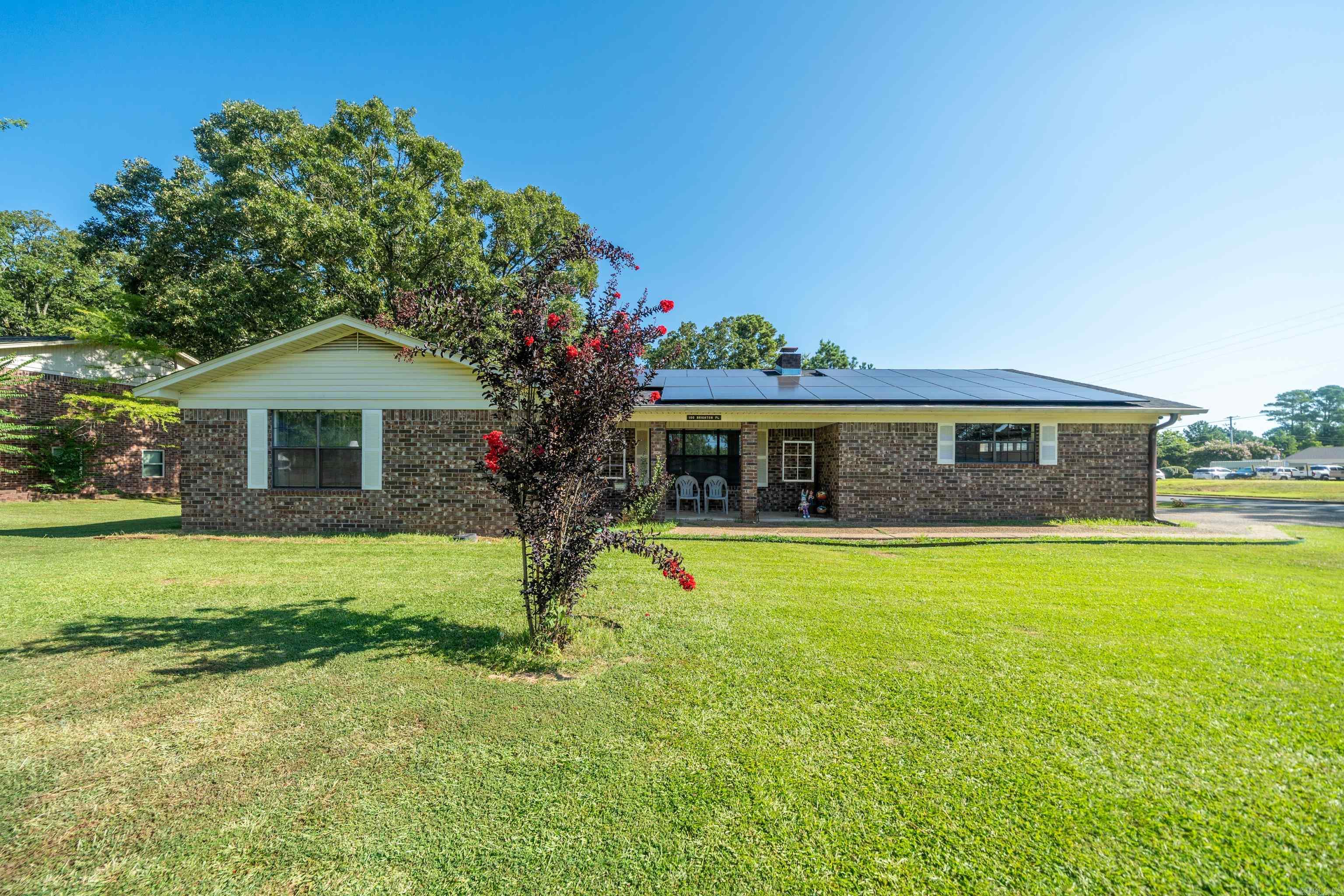 MOUNTAIN OAKS - Residential