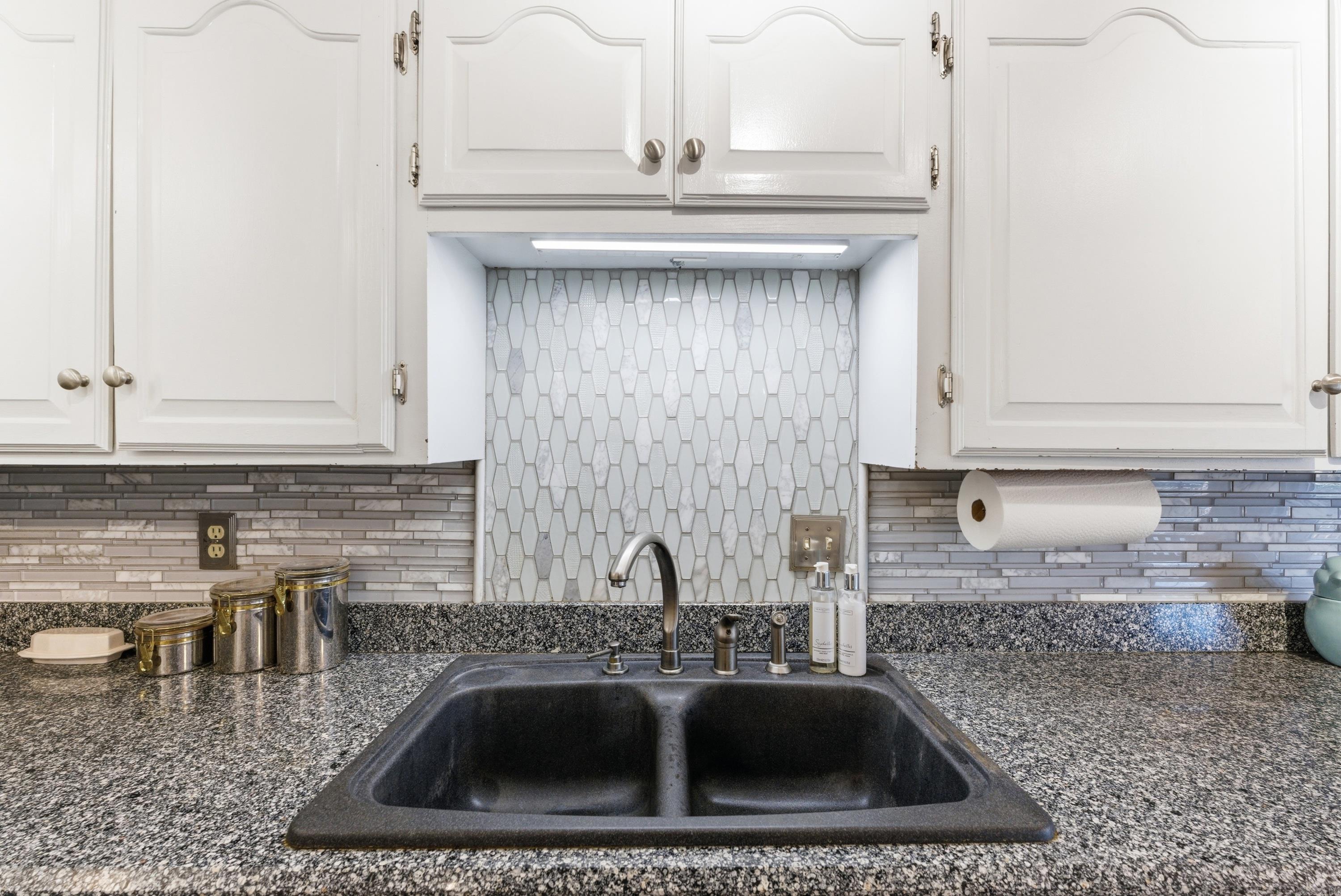 KIMBERLY MANOR ADDN - Residential