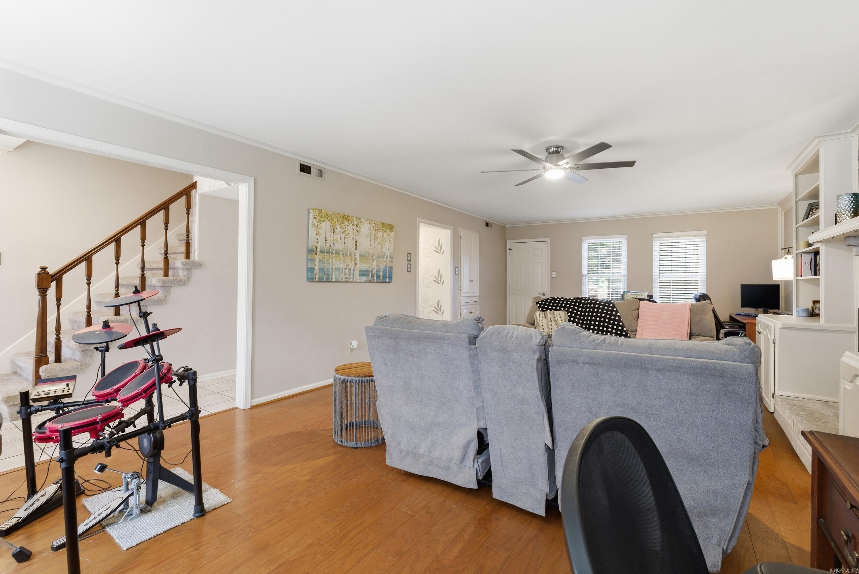 KIMBERLY MANOR ADDN - Residential