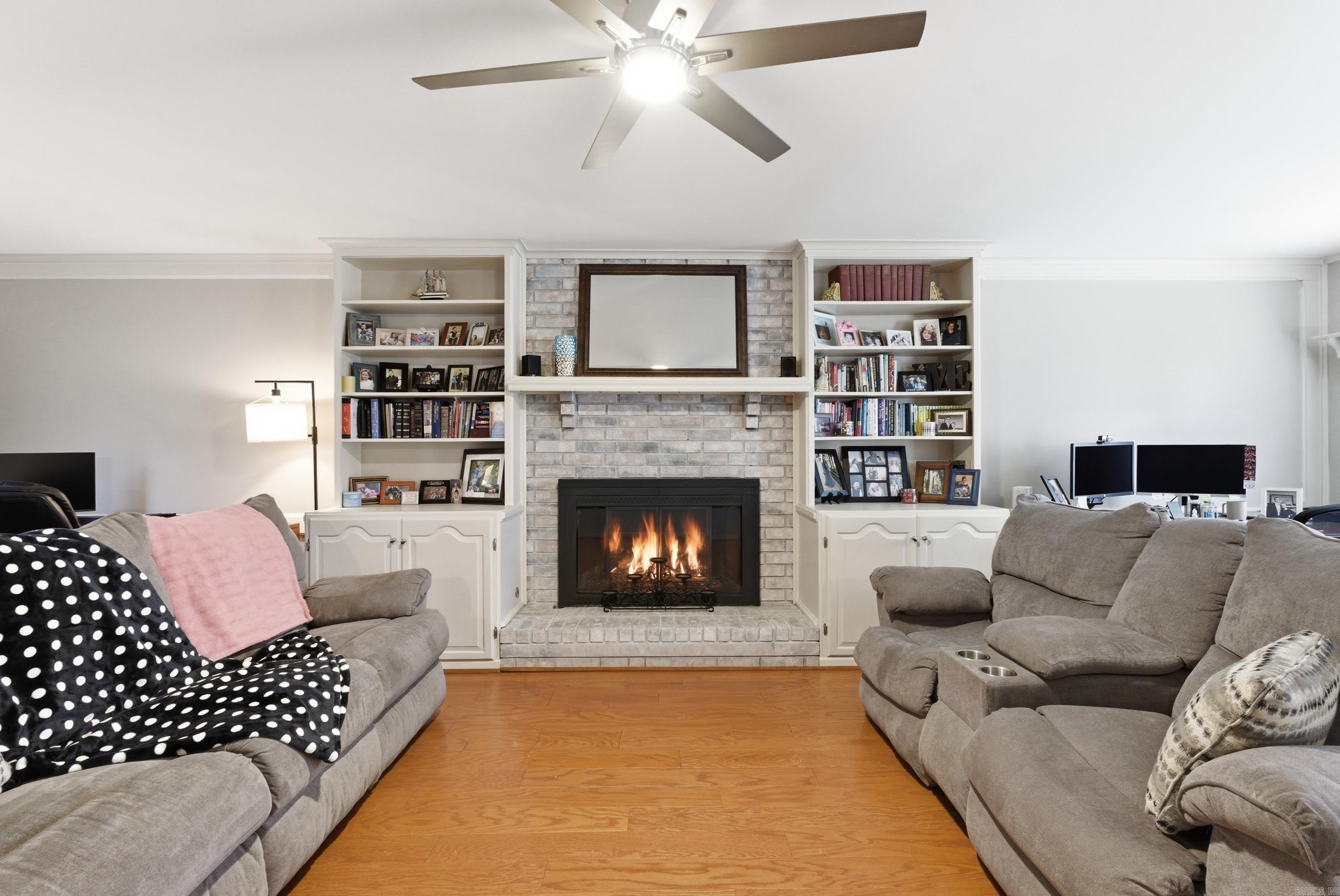 KIMBERLY MANOR ADDN - Residential