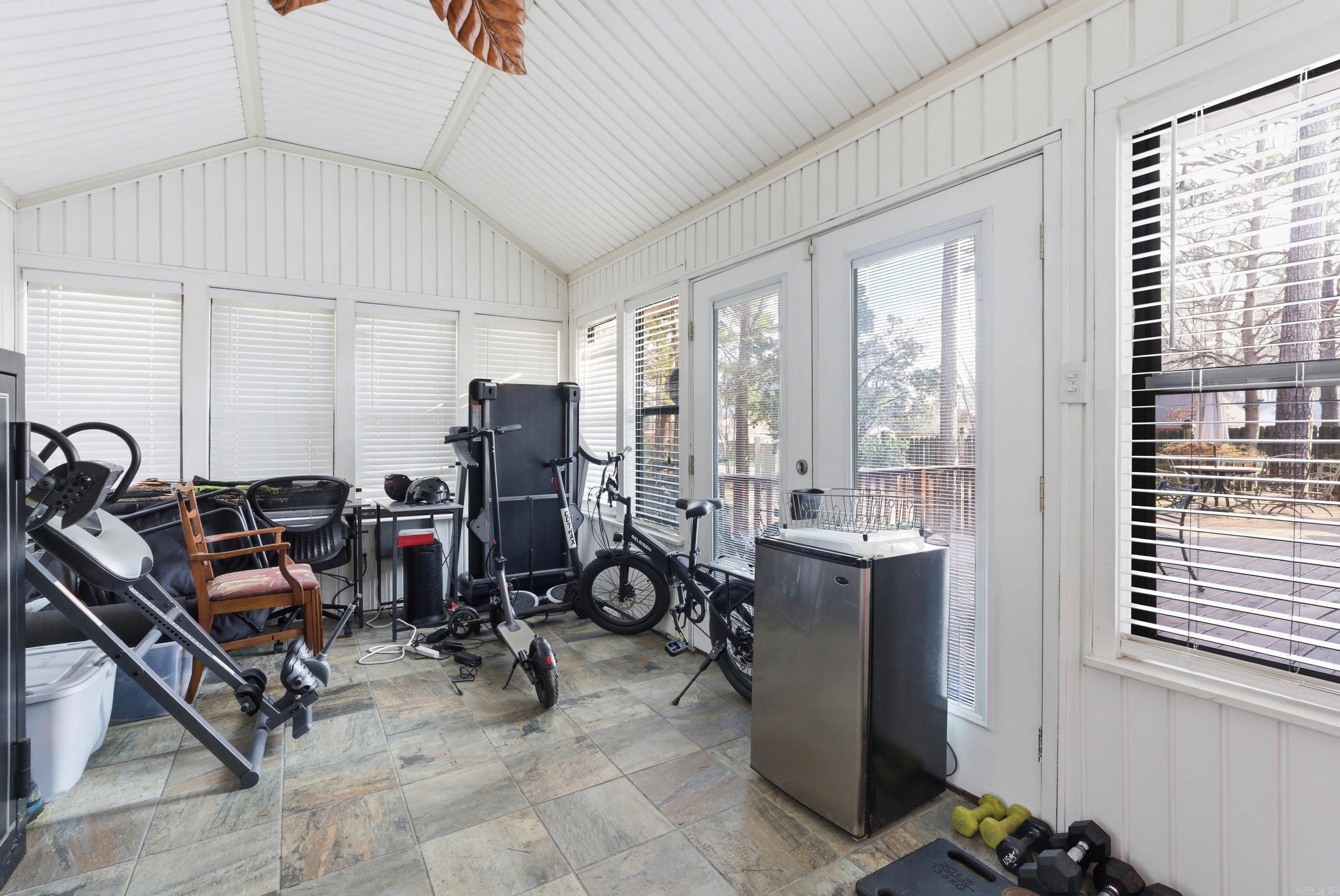 KIMBERLY MANOR ADDN - Residential