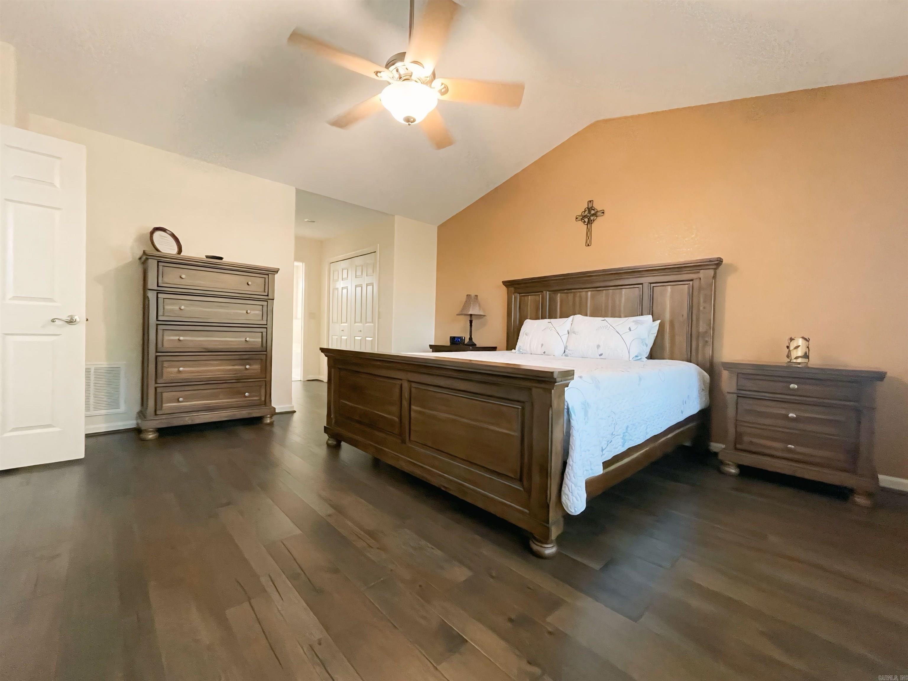 Isabella - Residential