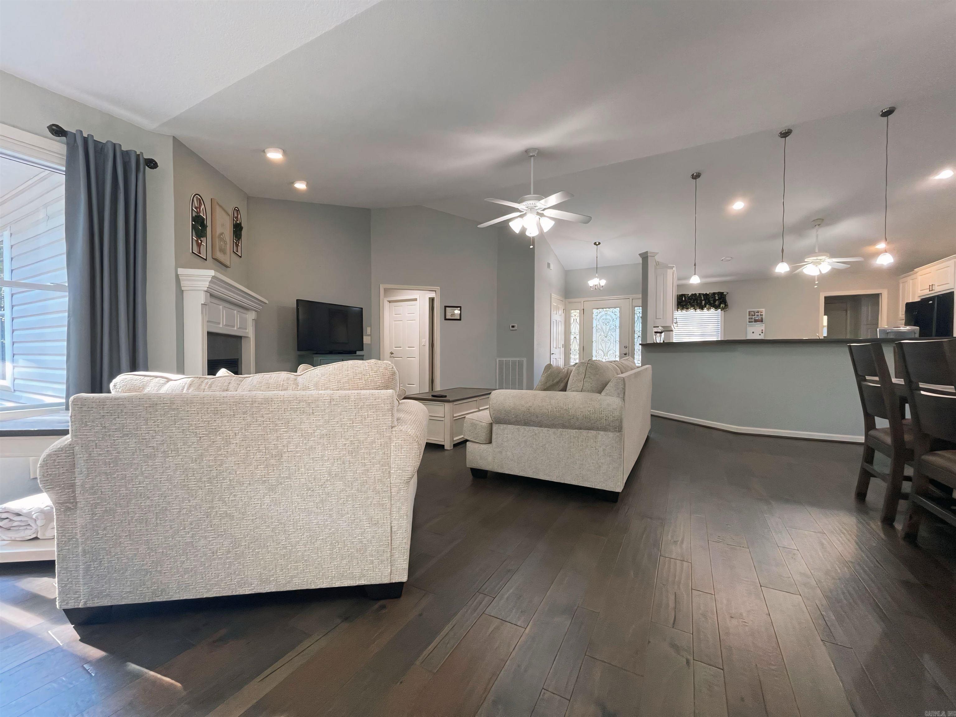 Isabella - Residential