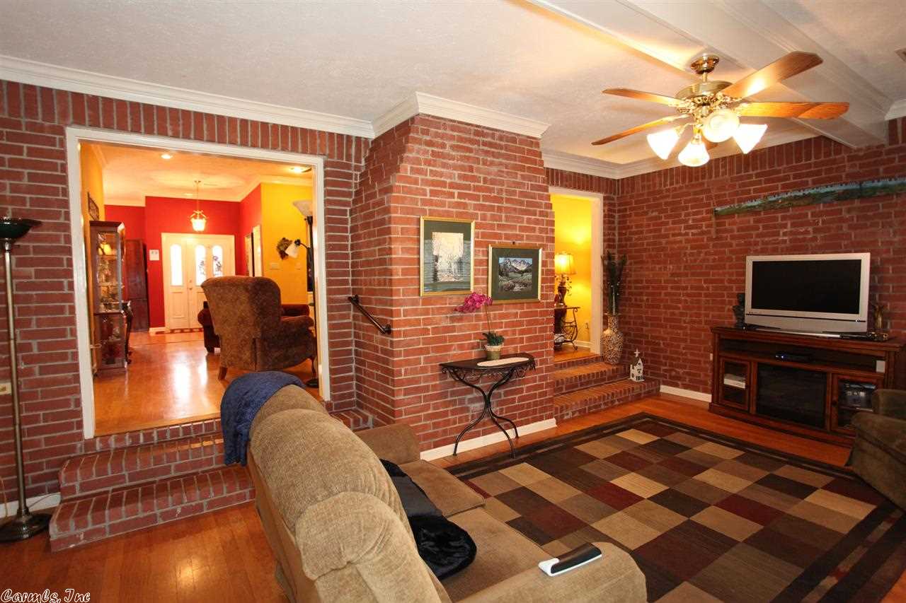 Royal Oaks - Residential