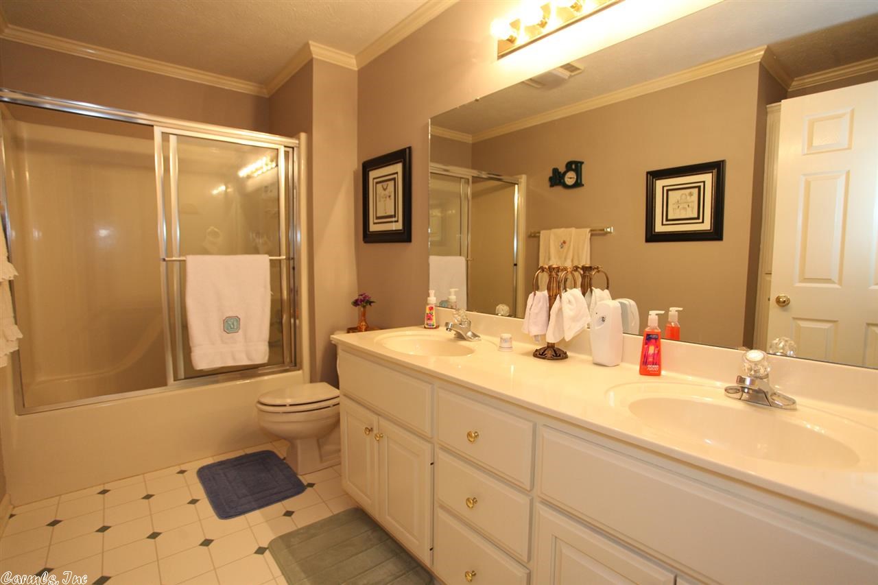 Royal Oaks - Residential