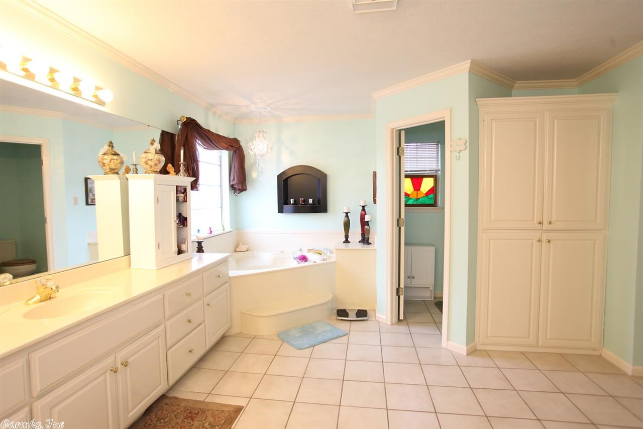 Royal Oaks - Residential